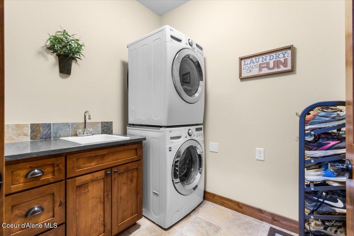 Hayden, Idaho, 83835, United States, 3 Bedrooms Bedrooms, ,3 BathroomsBathrooms,Residential,For Sale,1992408