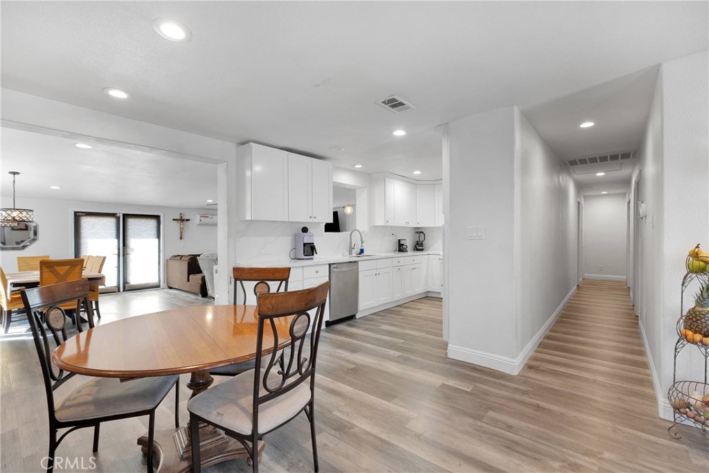 Hesperia, California, 92345, United States, 4 Bedrooms Bedrooms, ,3 BathroomsBathrooms,Residential,For Sale,1980738