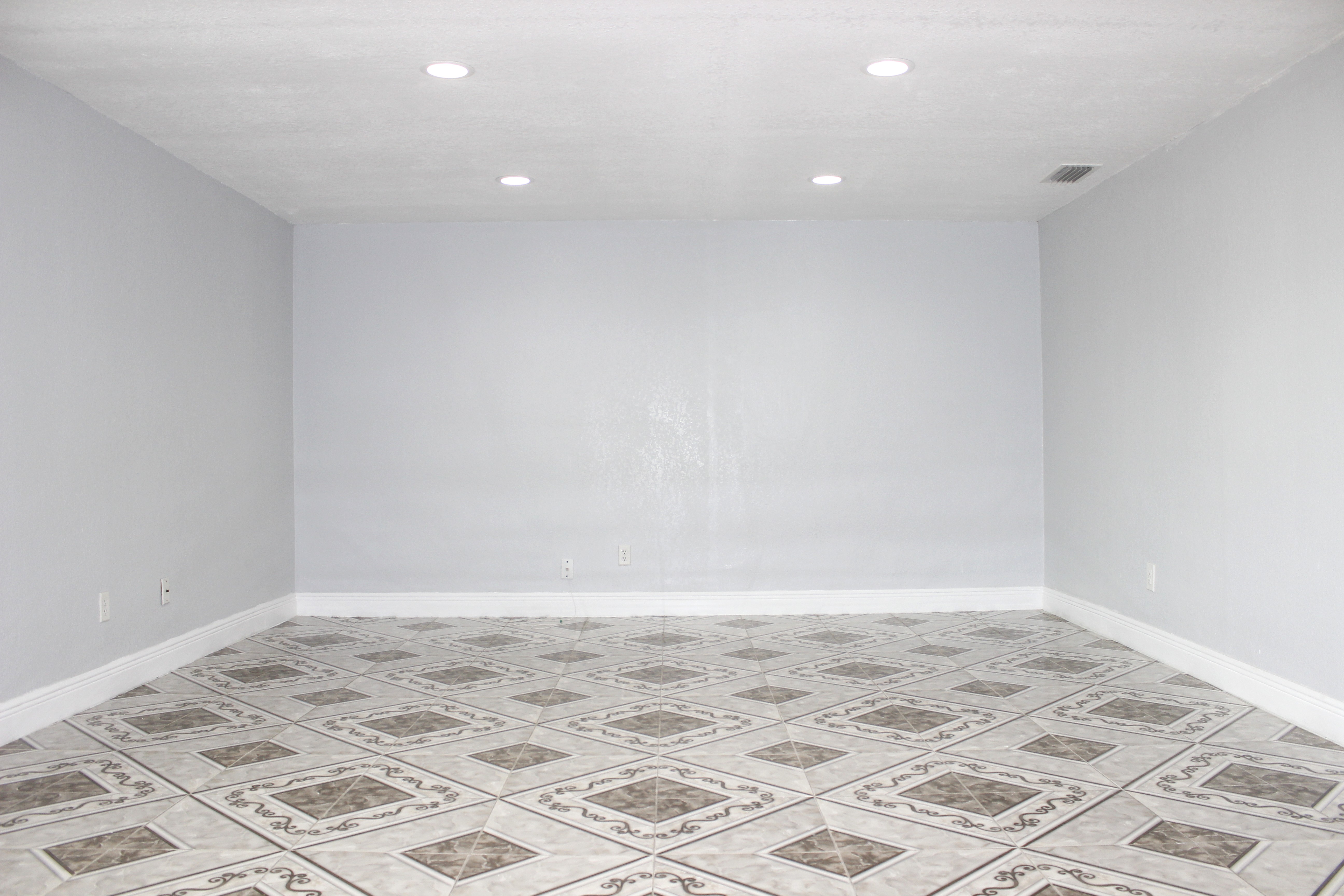 Tampa, Florida, 33615, United States, 4 Bedrooms Bedrooms, ,4 BathroomsBathrooms,Residential,For Sale,2005316