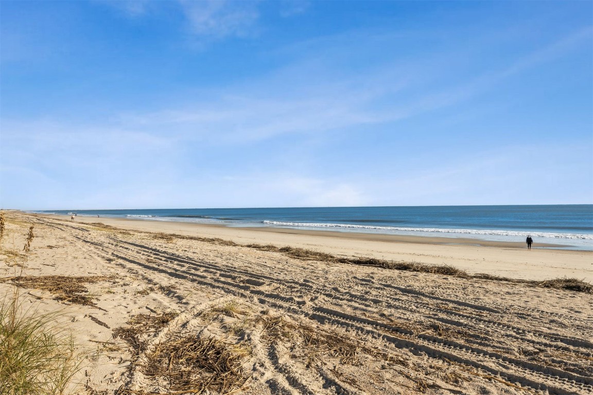 Fernandina Beach, Florida, 32034, United States, 3 Bedrooms Bedrooms, ,2 BathroomsBathrooms,Residential,For Sale,1985659