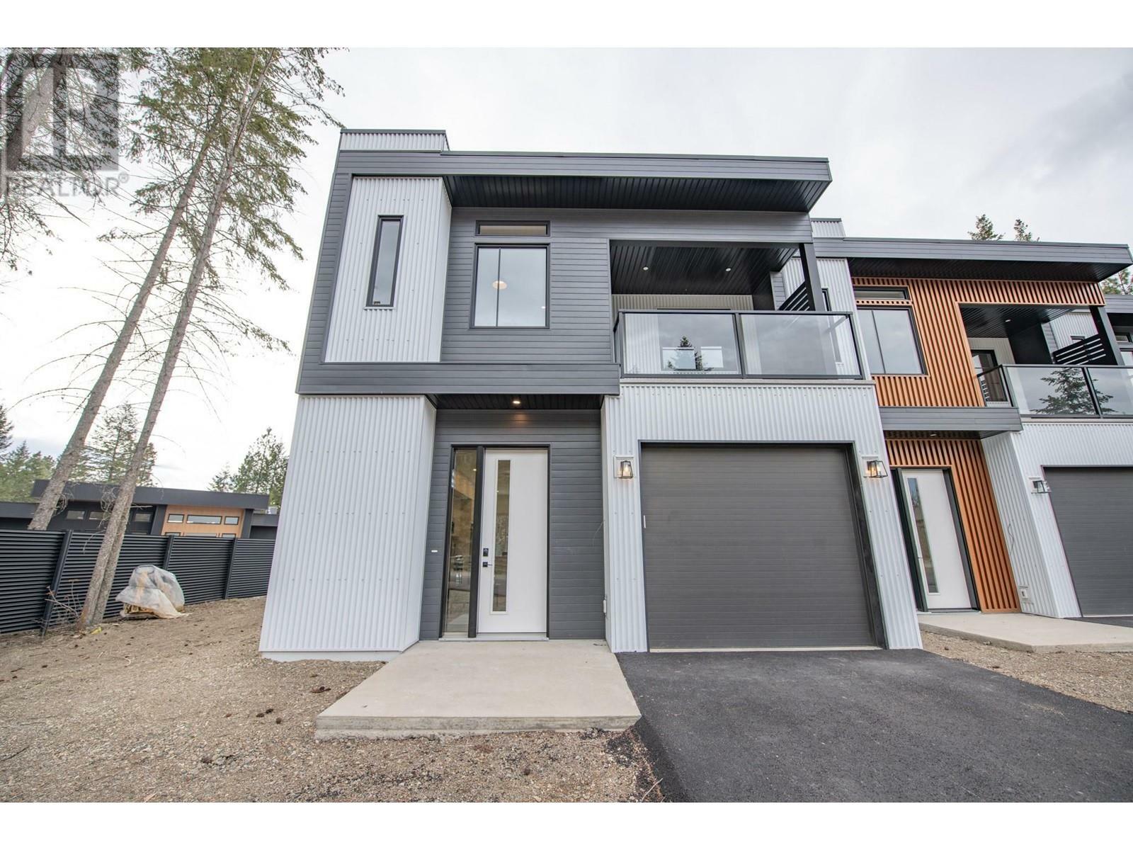 VERNON, British Columbia, V1H 1E2, CA, 3 Bedrooms Bedrooms, ,2 BathroomsBathrooms,Residential,For Sale,1836741