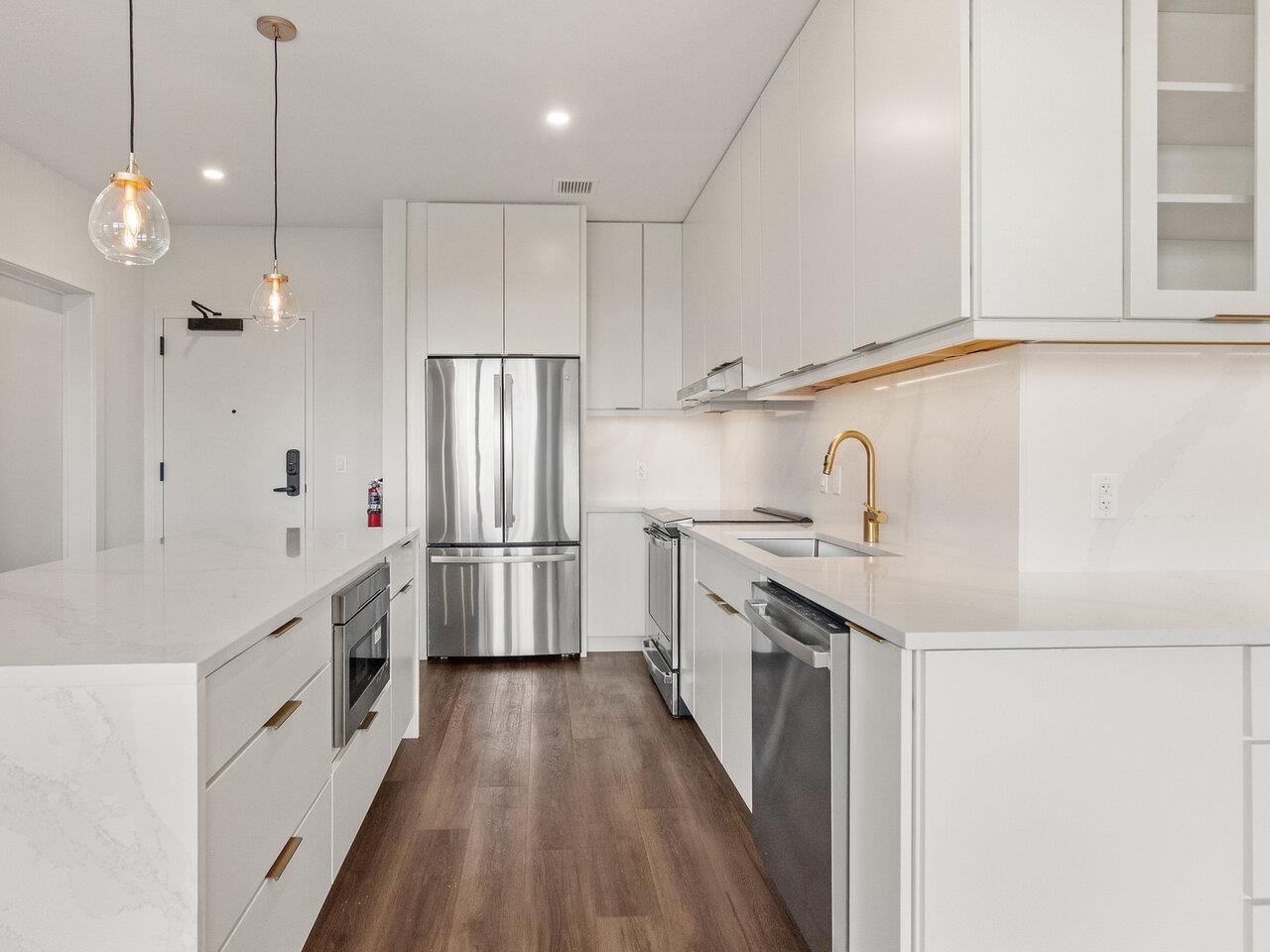 Burlington, Vermont, 05401, United States, 1 Bedroom Bedrooms, ,Residential,For Sale,1712083