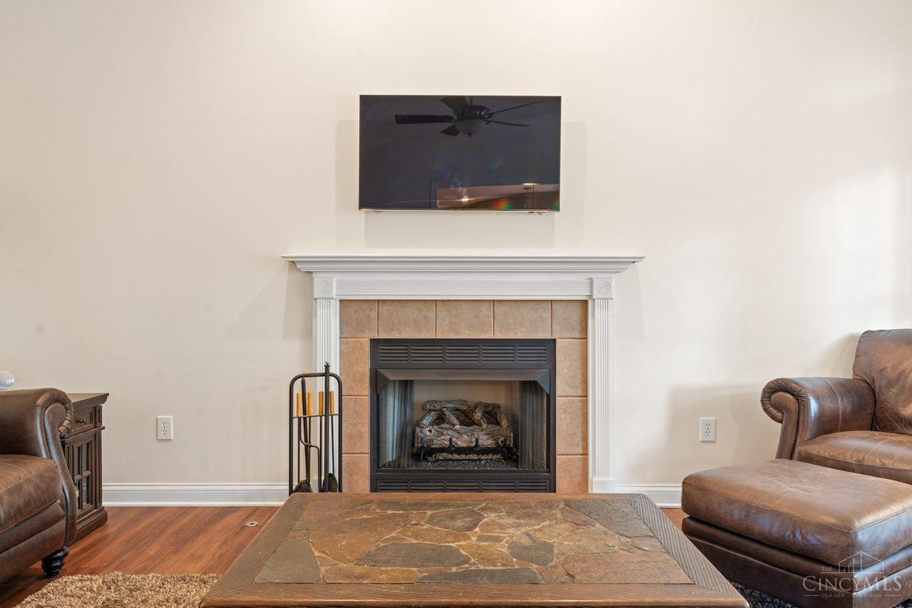 Hamilton Twp, Ohio, 45039, United States, 5 Bedrooms Bedrooms, ,4 BathroomsBathrooms,Residential,For Sale,1989607