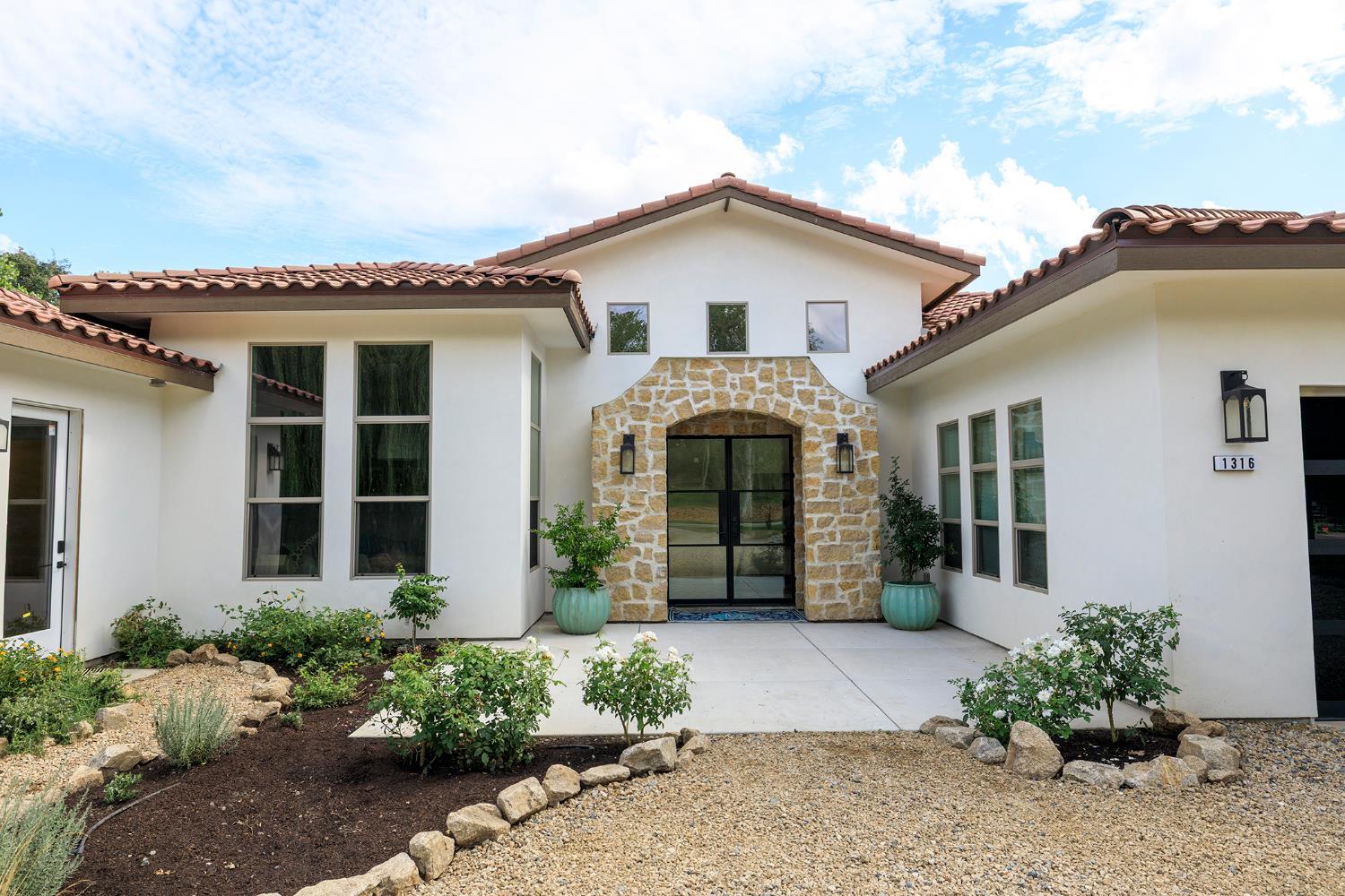 Modesto, California, 95357, United States, 4 Bedrooms Bedrooms, ,4 BathroomsBathrooms,Residential,For Sale,1976586