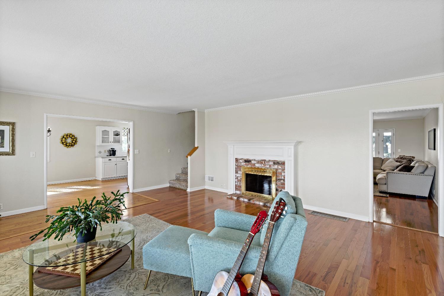 Turlock, California, 95380, United States, 3 Bedrooms Bedrooms, ,4 BathroomsBathrooms,Residential,For Sale,1993882