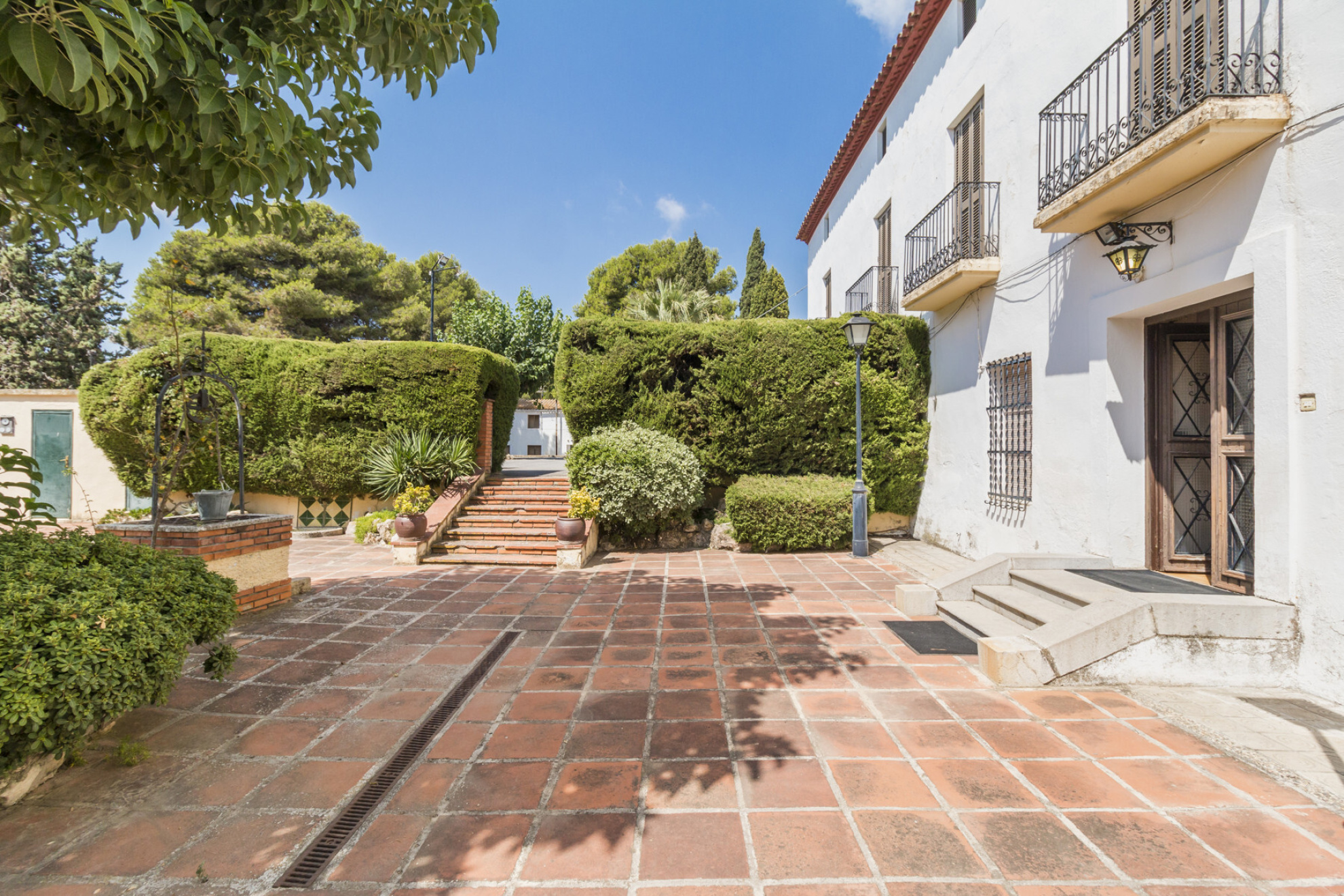 Historic Winery Estate with Vineyards in Penedes for Sale. - 物件實景