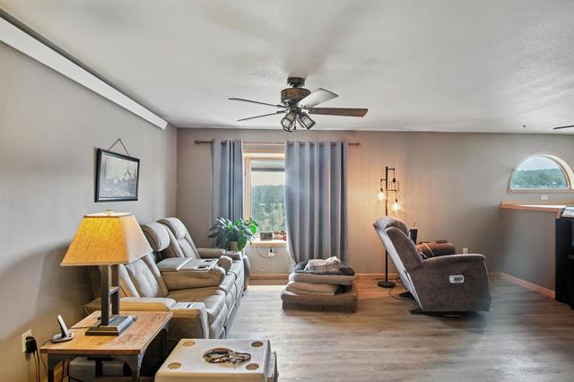 Hot Springs, South Dakota, 57747, United States, 4 Bedrooms Bedrooms, ,2 BathroomsBathrooms,Residential,For Sale,1888090