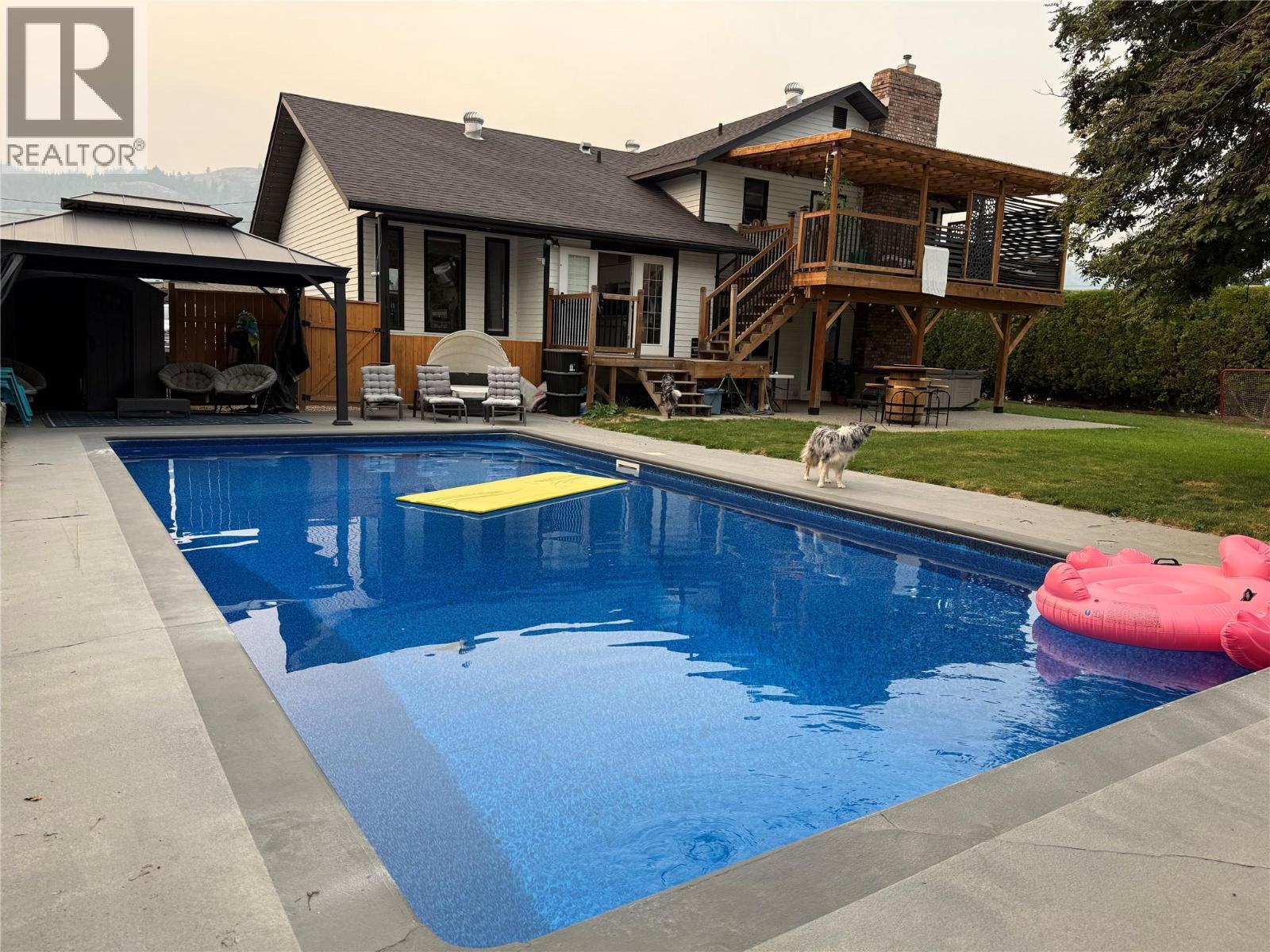 KAMLOOPS, British Columbia, V2H 1N1, CA, 4 Bedrooms Bedrooms, ,4 BathroomsBathrooms,Residential,For Sale,1947764