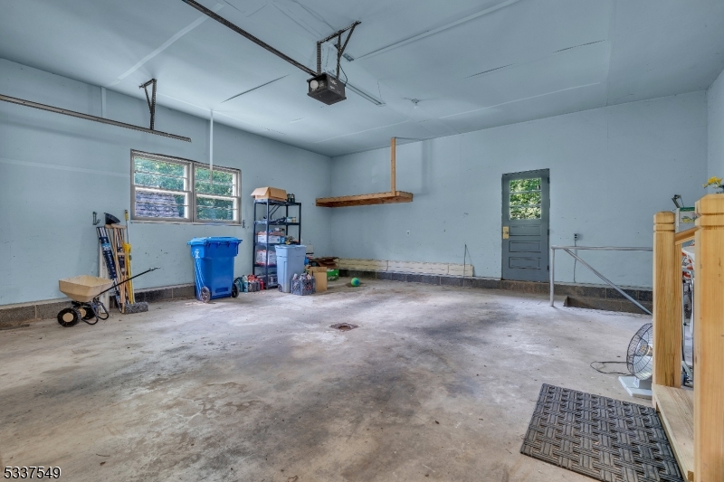 Raritan Twp., New Jersey, 08822, United States, 3 Bedrooms Bedrooms, ,2 BathroomsBathrooms,Residential,For Sale,1951157