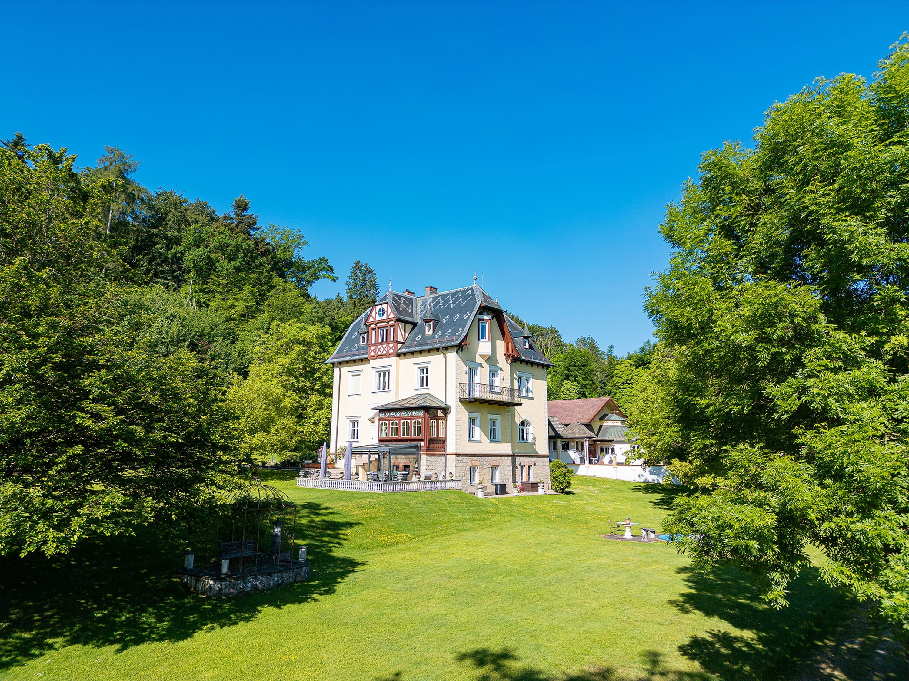  Ein Anwesen von bleibendem Wert – Historische Jugendstilvilla am Schloss Vagen - 物件實景