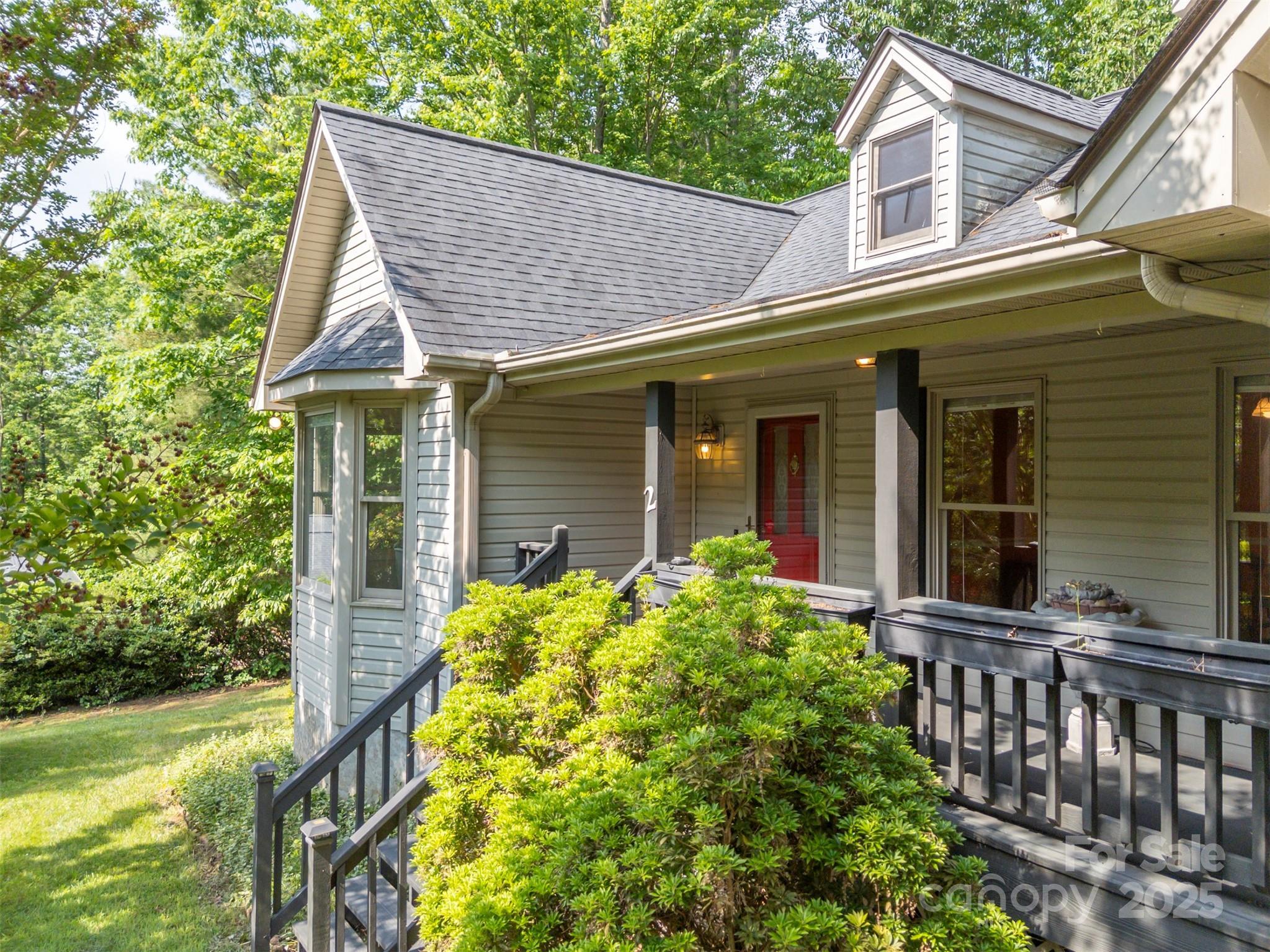 Zirconia, North Carolina, 28790, United States, 3 Bedrooms Bedrooms, ,2 BathroomsBathrooms,Residential,For Sale,1827884