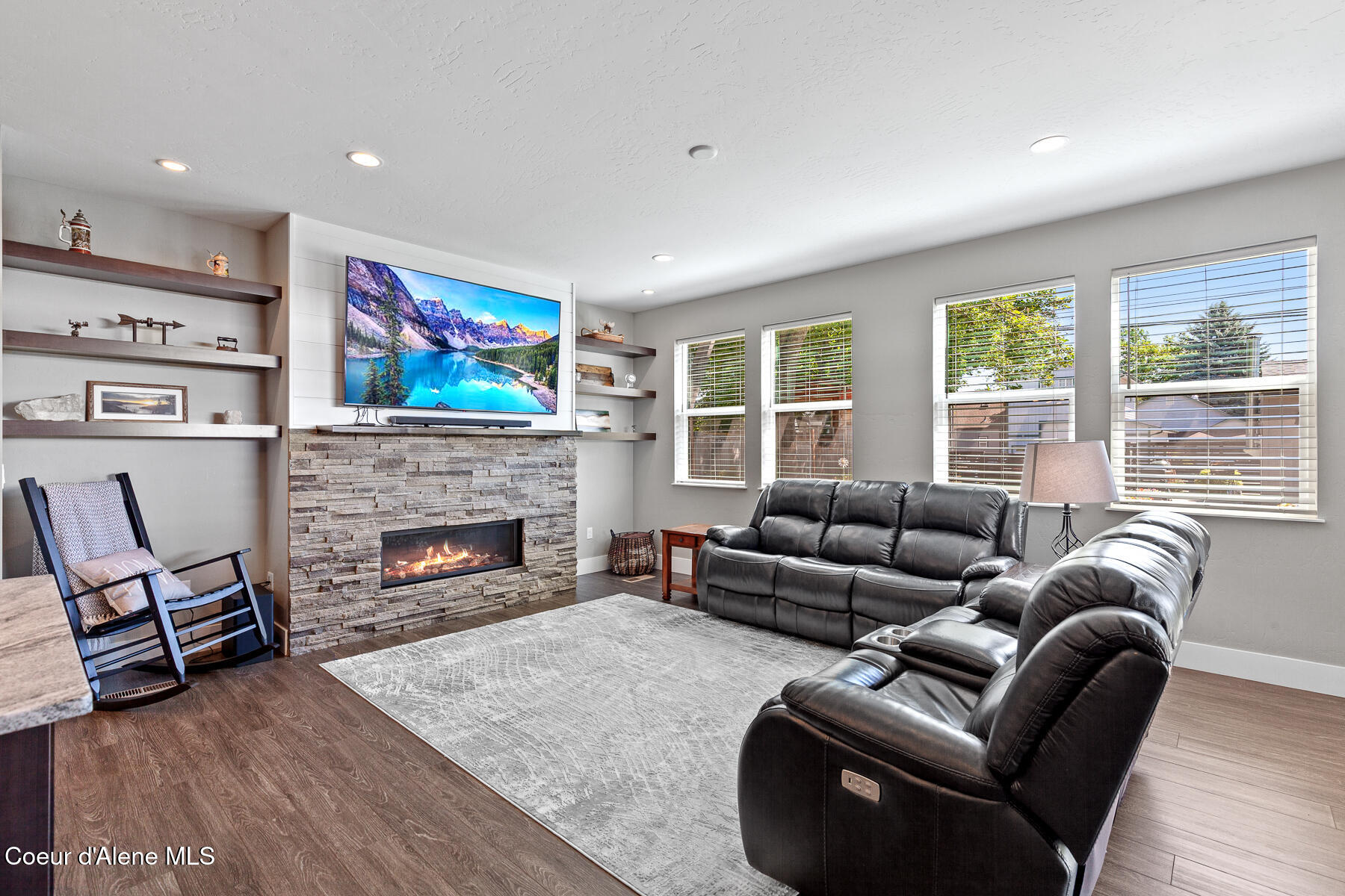 Coeur d'Alene, Idaho, 83814, United States, 4 Bedrooms Bedrooms, ,3 BathroomsBathrooms,Residential,For Sale,2035342