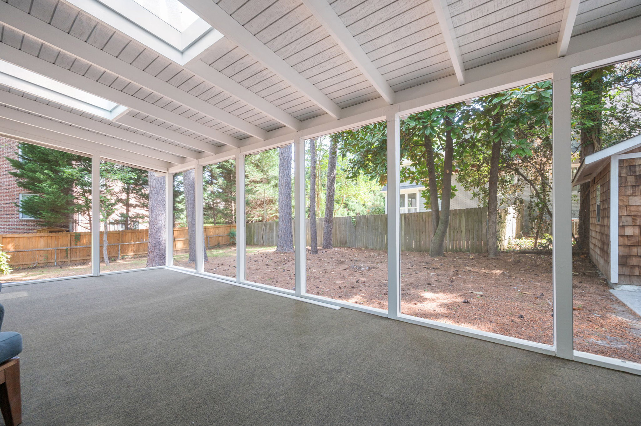  Beautiful Sprawling Ranch Set on an Expansive Corner Lot - 物件實景