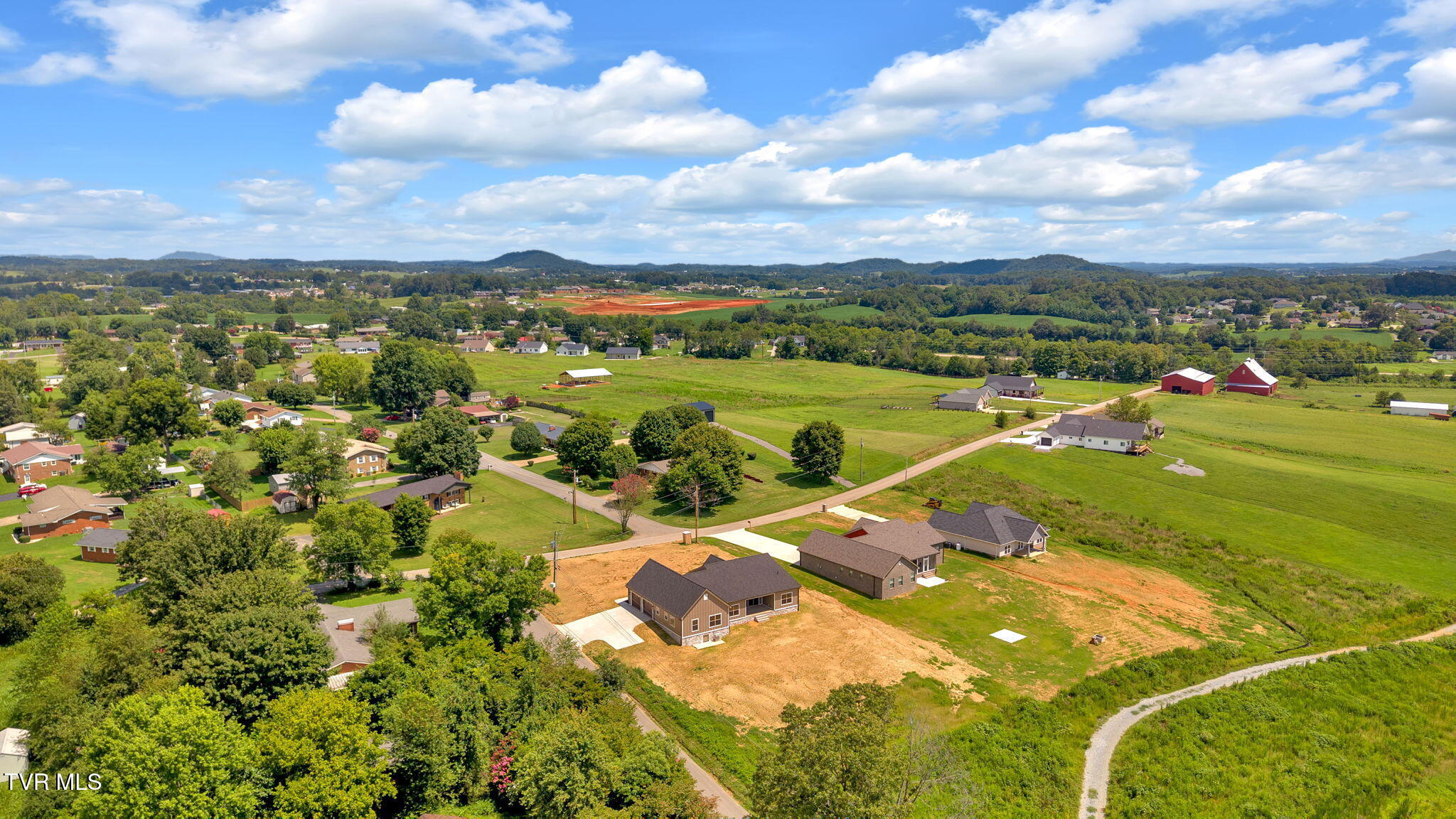 Greeneville, Tennessee, 37745, United States, 3 Bedrooms Bedrooms, ,2 BathroomsBathrooms,Residential,For Sale,1923218