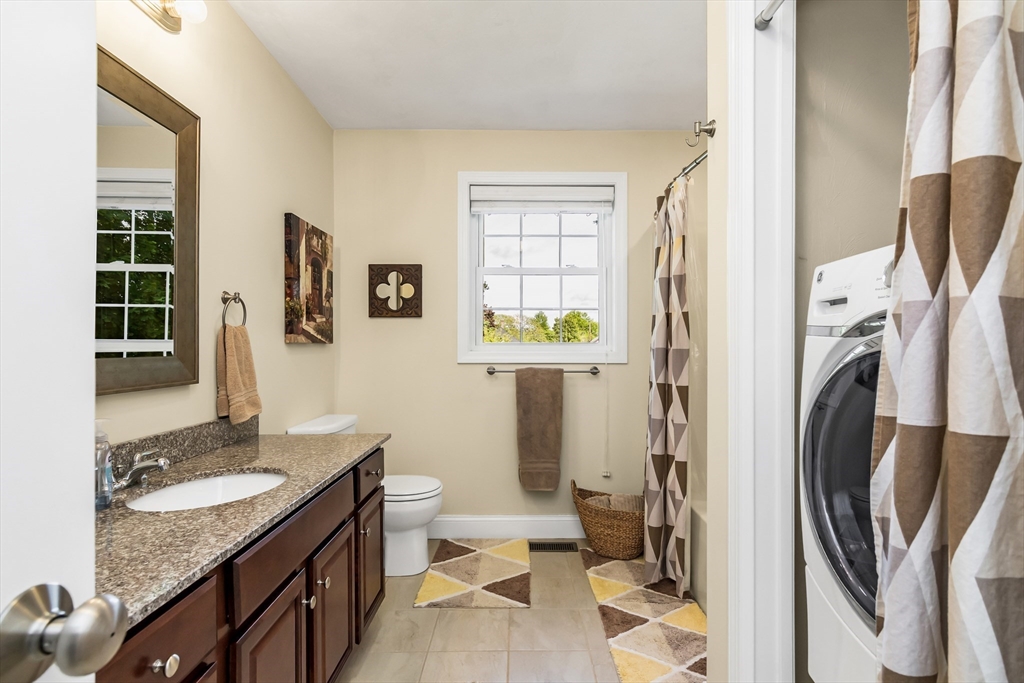 Haverhill, Massachusetts, 01830, United States, 3 Bedrooms Bedrooms, ,3 BathroomsBathrooms,Residential,For Sale,2048419