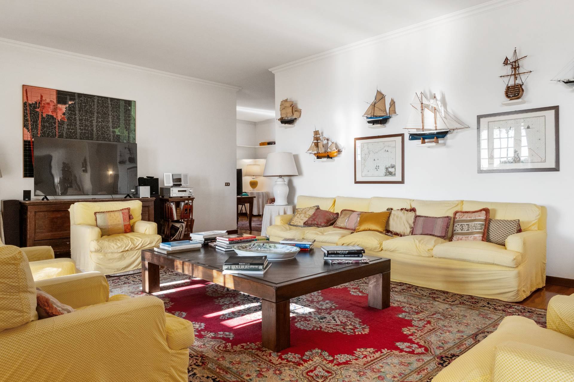 Eupilio, Como, 22030, IT, 6 Bedrooms Bedrooms, ,6 BathroomsBathrooms,Residential,For Sale,1708467