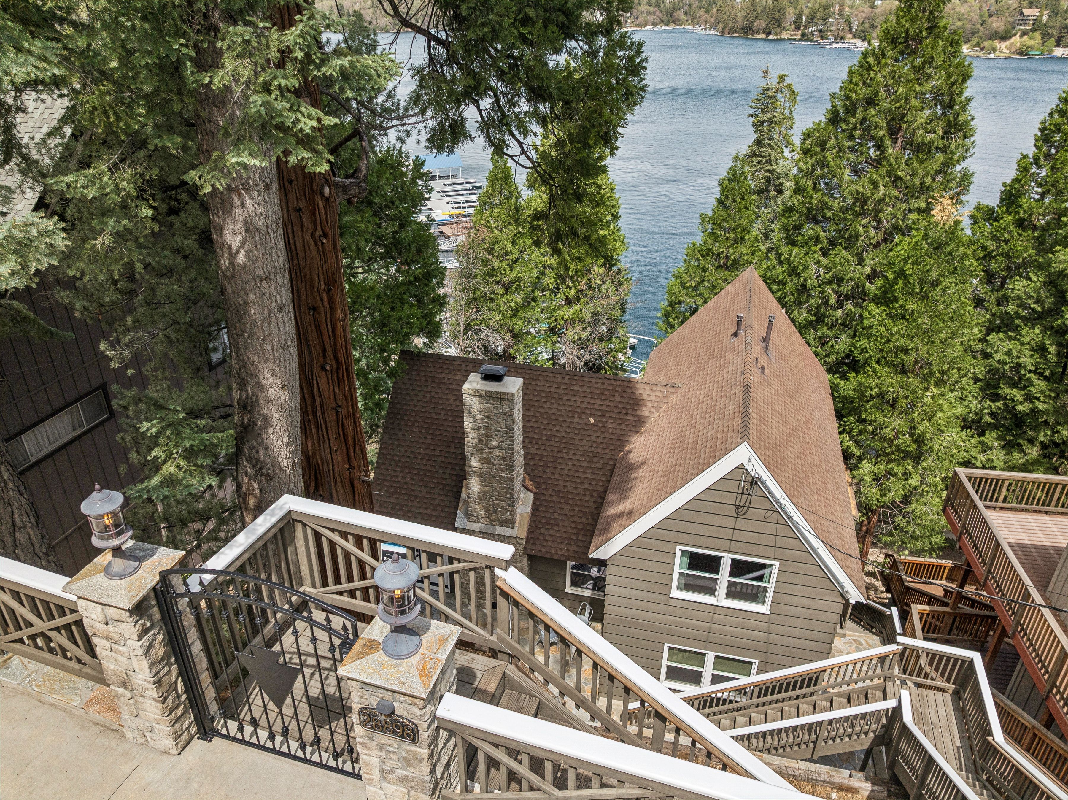  28898 Palisades Drive, Lake Arrowhead, CA 92352 - 物件實景