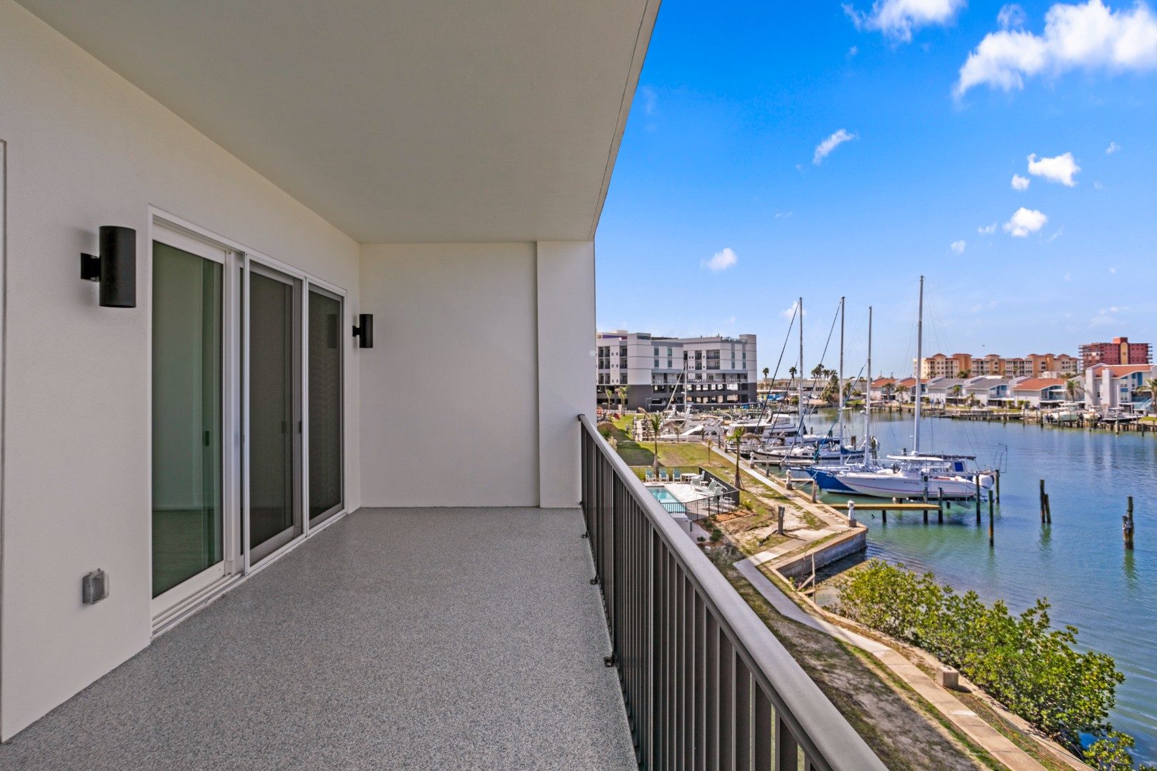 Madeira Beach, Florida, 33708, United States, 3 Bedrooms Bedrooms, ,3 BathroomsBathrooms,Residential,For Sale,1854294