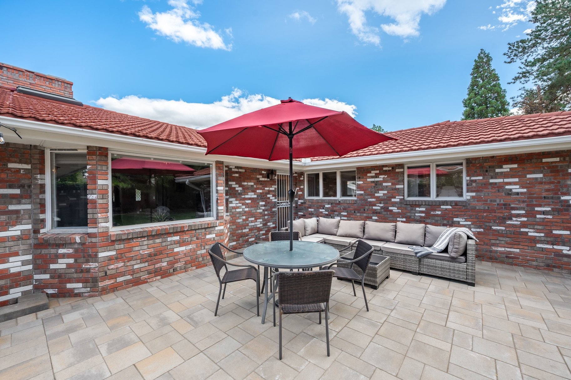  RARE SKYLINE HEIGHTS OPPORTUNITY  6,024 SF BRICK HOME ON .38 ACRE  NO HOA - 物件實景