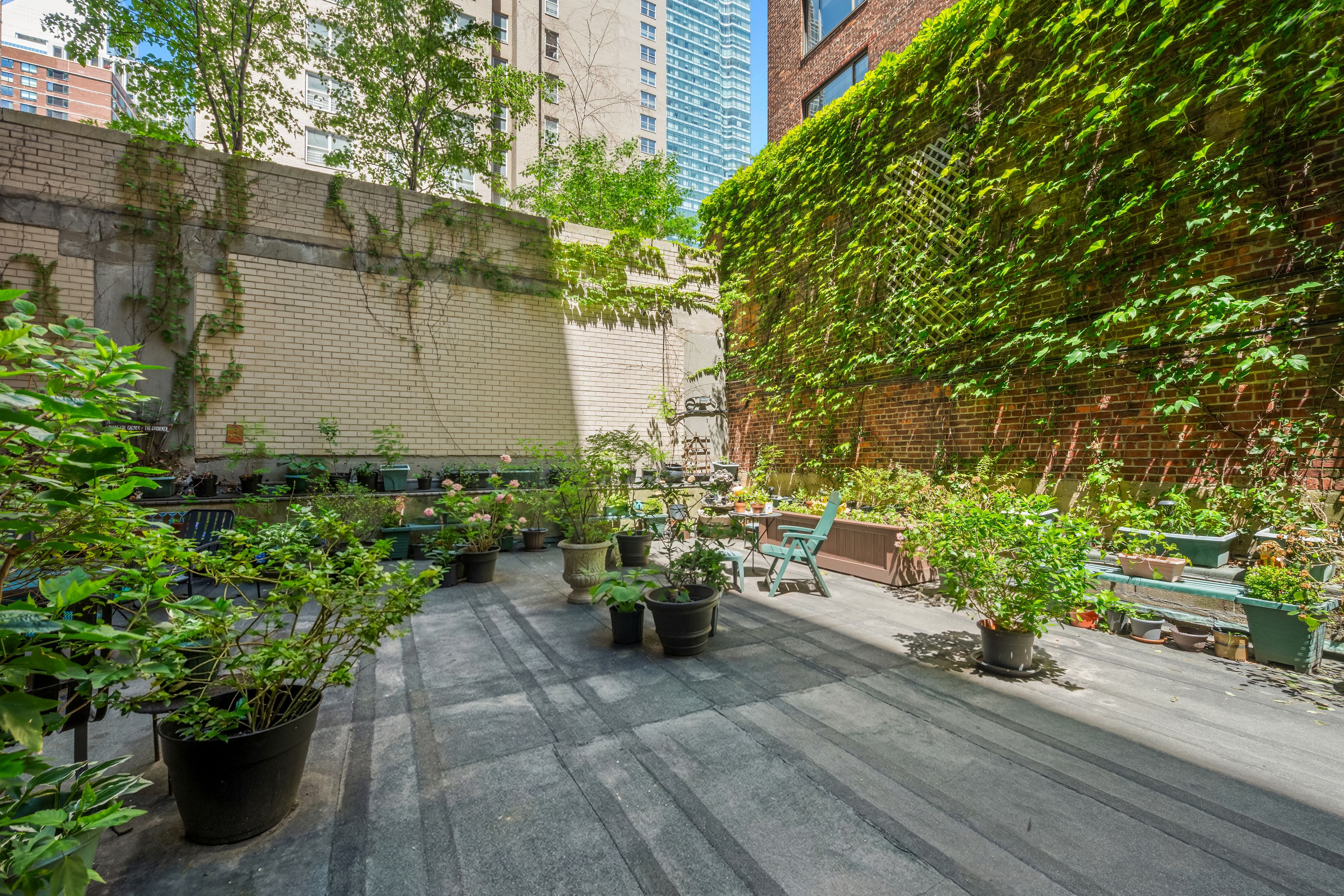  333 East 55th St, 8H: Spacious 1 Bedroom - 物件實景