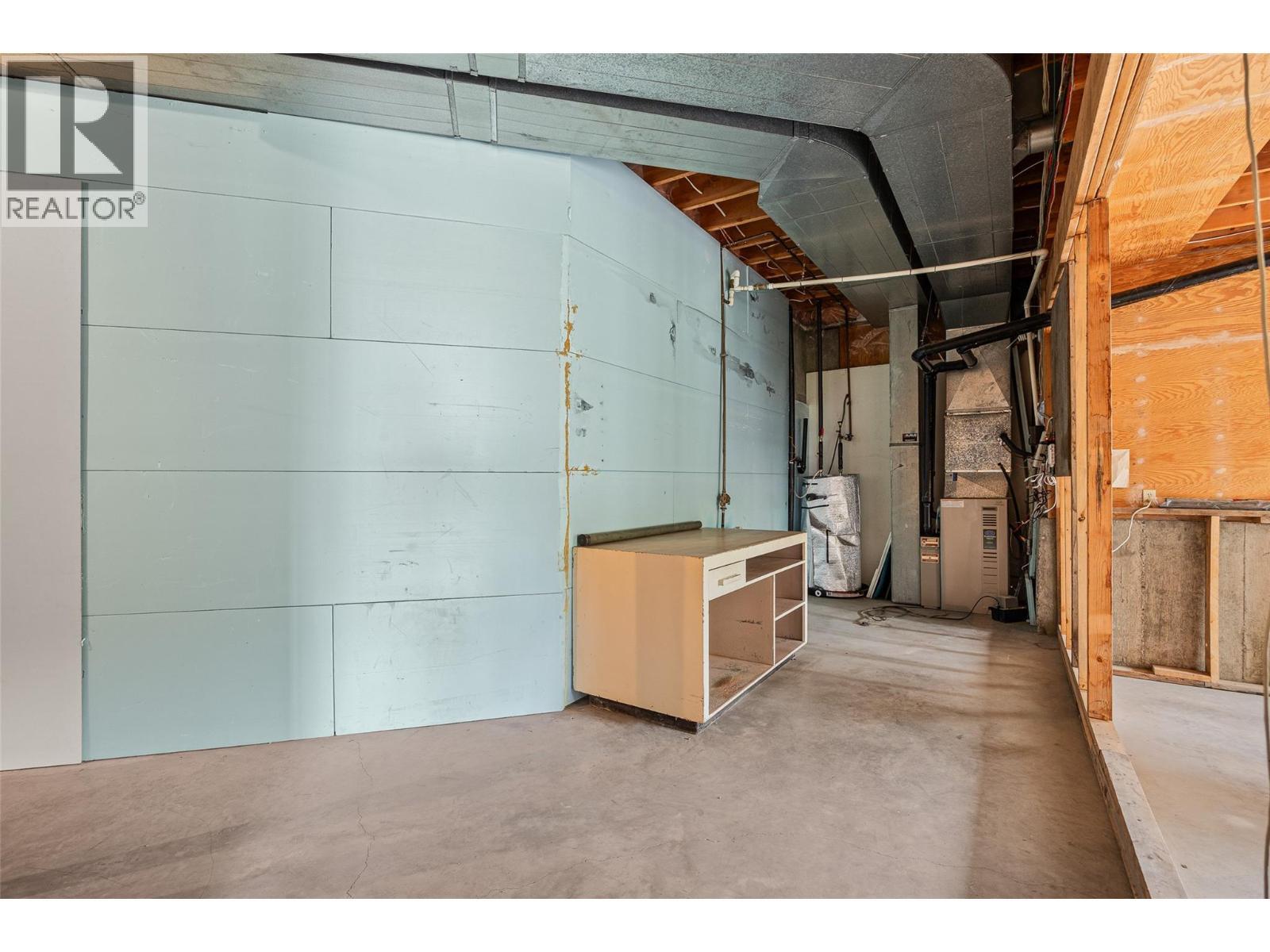 KELOWNA, British Columbia, V1V 1J5, CA, 2 Bedrooms Bedrooms, ,2 BathroomsBathrooms,Residential,For Sale,1948319