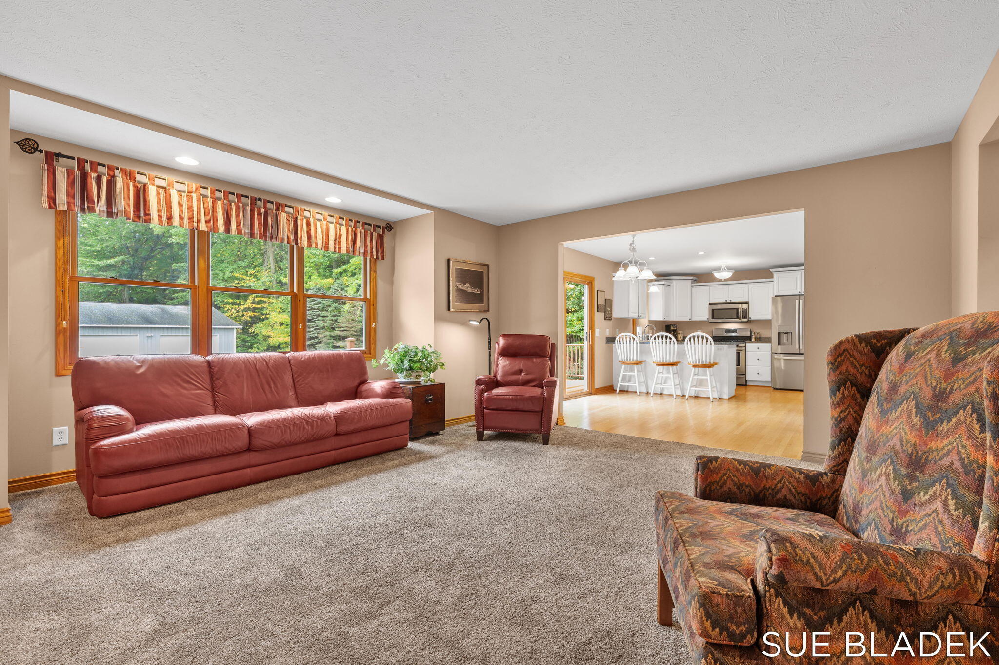 Fennville, Michigan, 49408, United States, 4 Bedrooms Bedrooms, ,4 BathroomsBathrooms,Residential,For Sale,1966449