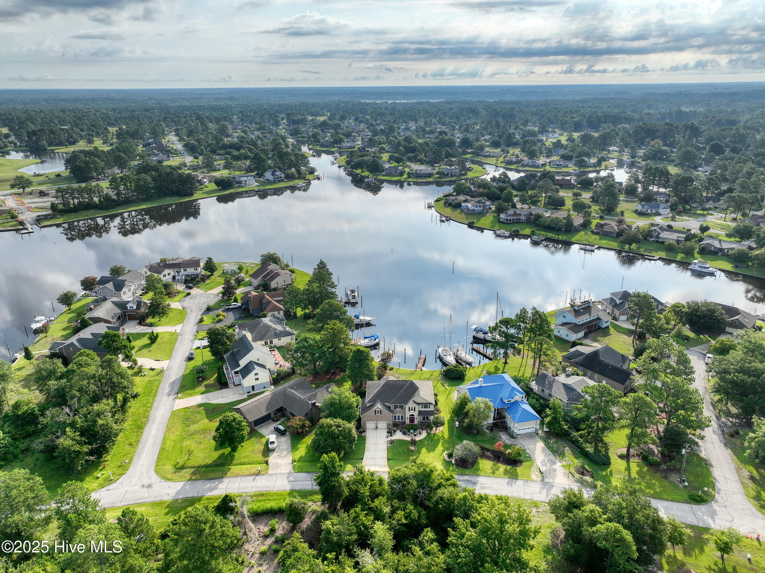 New Bern, North Carolina, 28560, United States, 4 Bedrooms Bedrooms, ,3 BathroomsBathrooms,Residential,For Sale,1907556