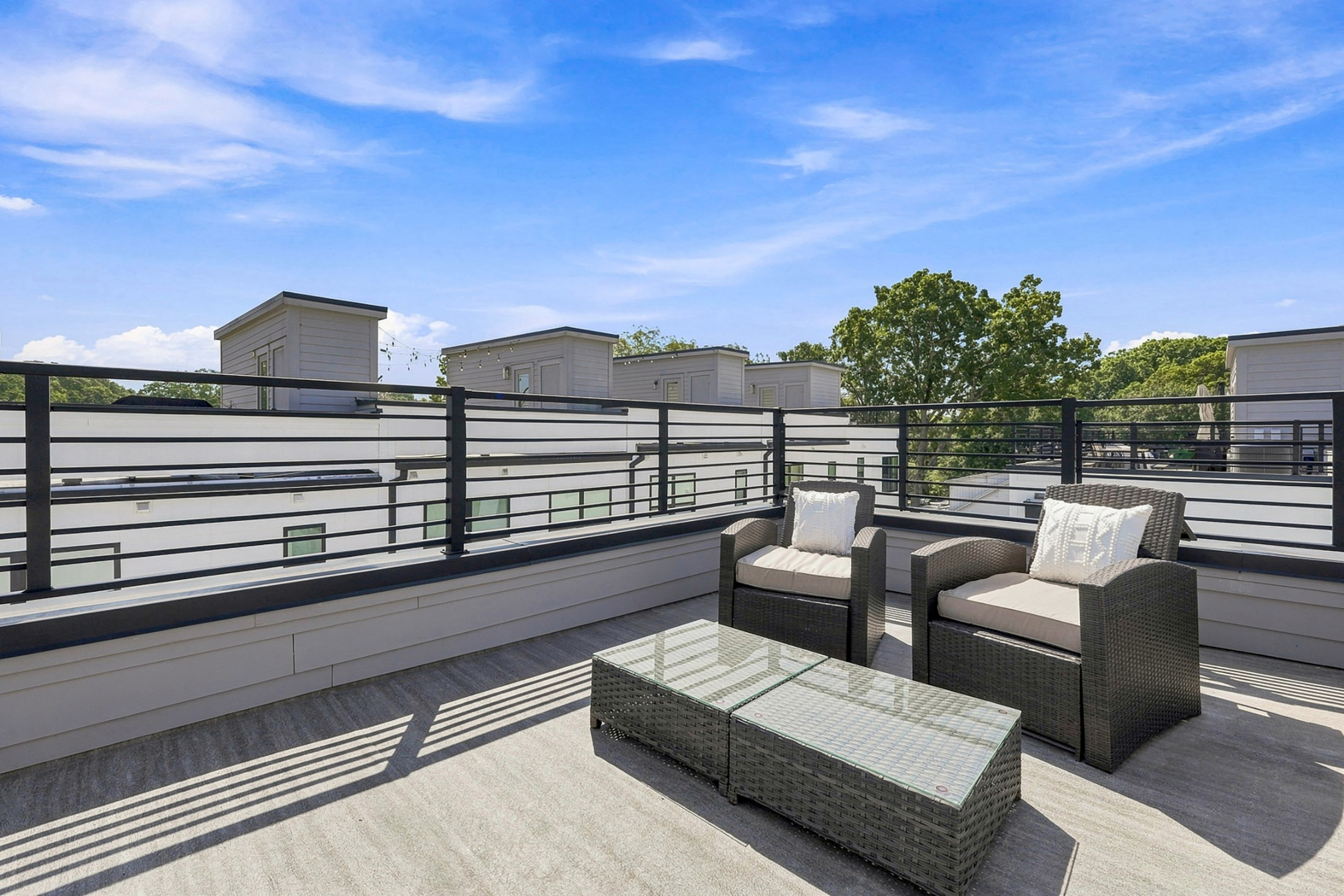  Modern End Unit Townhome with Expansive Rooftop Terrace - 物件實景