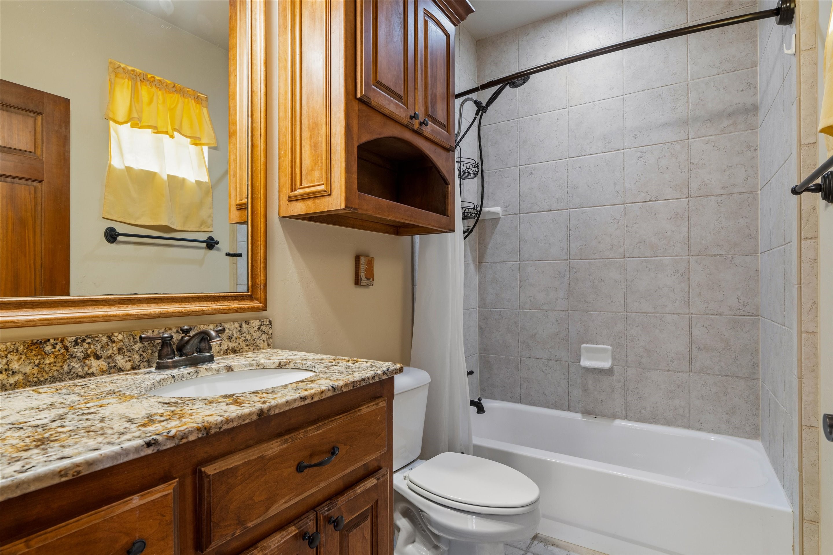  6405 Valley Ridge Drive, Edmond, OK 73034 - 物件實景