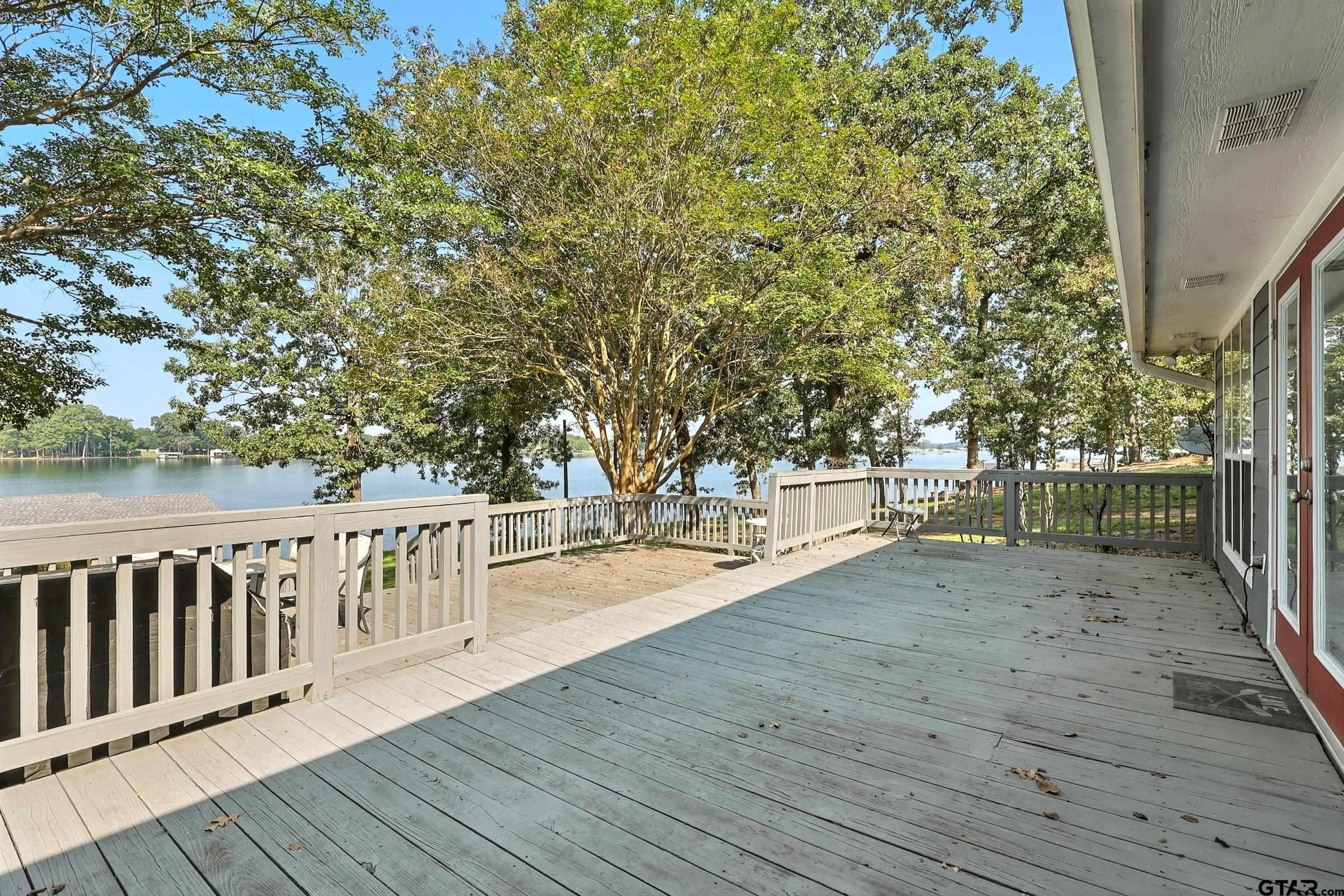 Pittsburg, Texas, 75686, United States, 3 Bedrooms Bedrooms, ,3 BathroomsBathrooms,Residential,For Sale,1977166