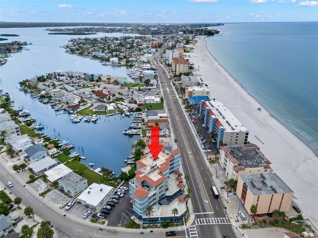 St Petersburg, Florida, 33708, United States, 2 Bedrooms Bedrooms, ,2 BathroomsBathrooms,Residential,For Sale,1950860