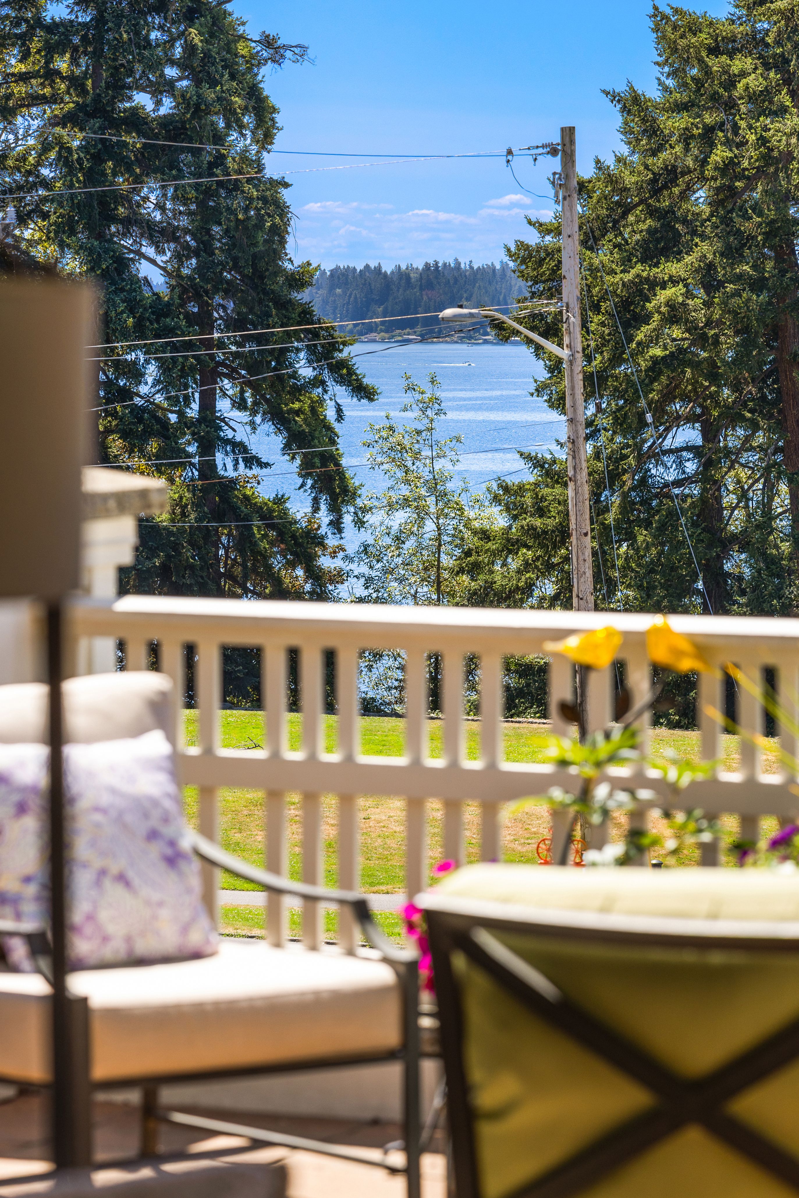  421 2nd St W, Kirkland, WA 98033 - 物件實景