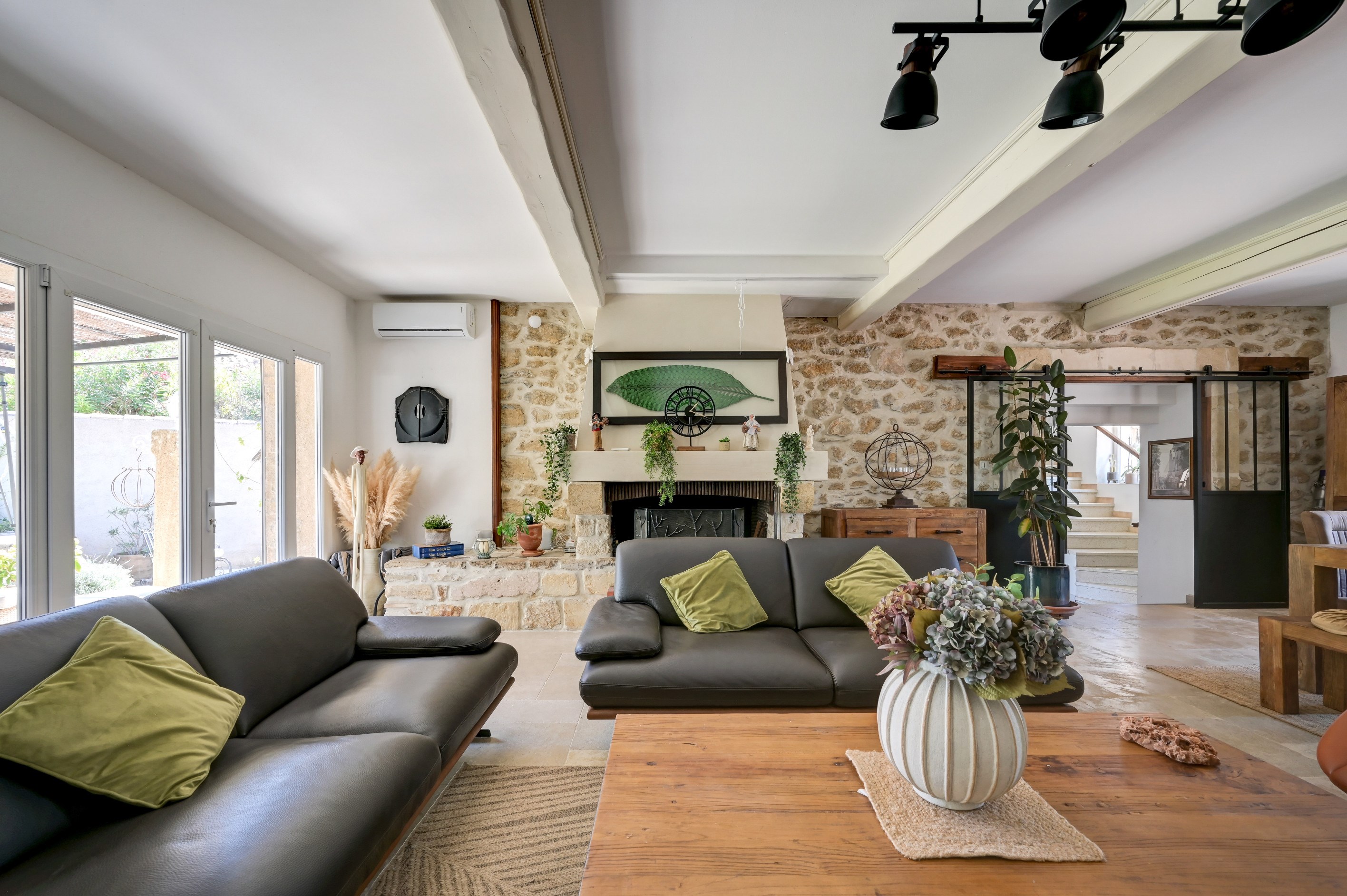  19th-Century Provençal Farmhouse – Aix-en-Provence / Salon-de-Provence - 物件實景