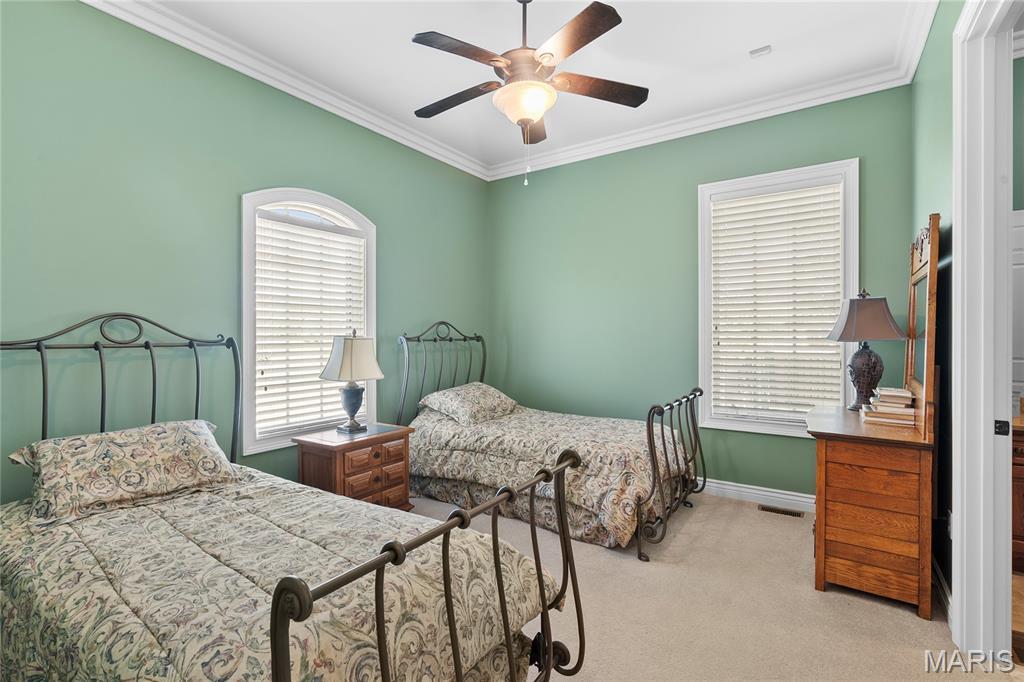 Charleston, Missouri, 63834, United States, 4 Bedrooms Bedrooms, ,6 BathroomsBathrooms,Residential,For Sale,1974839