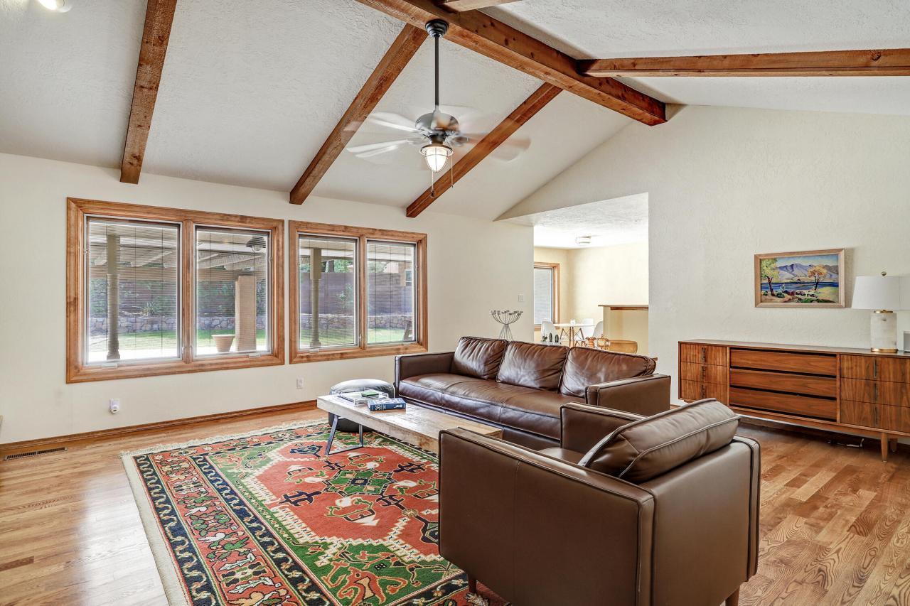 1116 Castellano Court SE, Albuquerque, New Mexico, 87123, United States, 4 Bedrooms Bedrooms, ,3 BathroomsBathrooms,Residential,For Sale,1116 Castellano Court SE,1627649