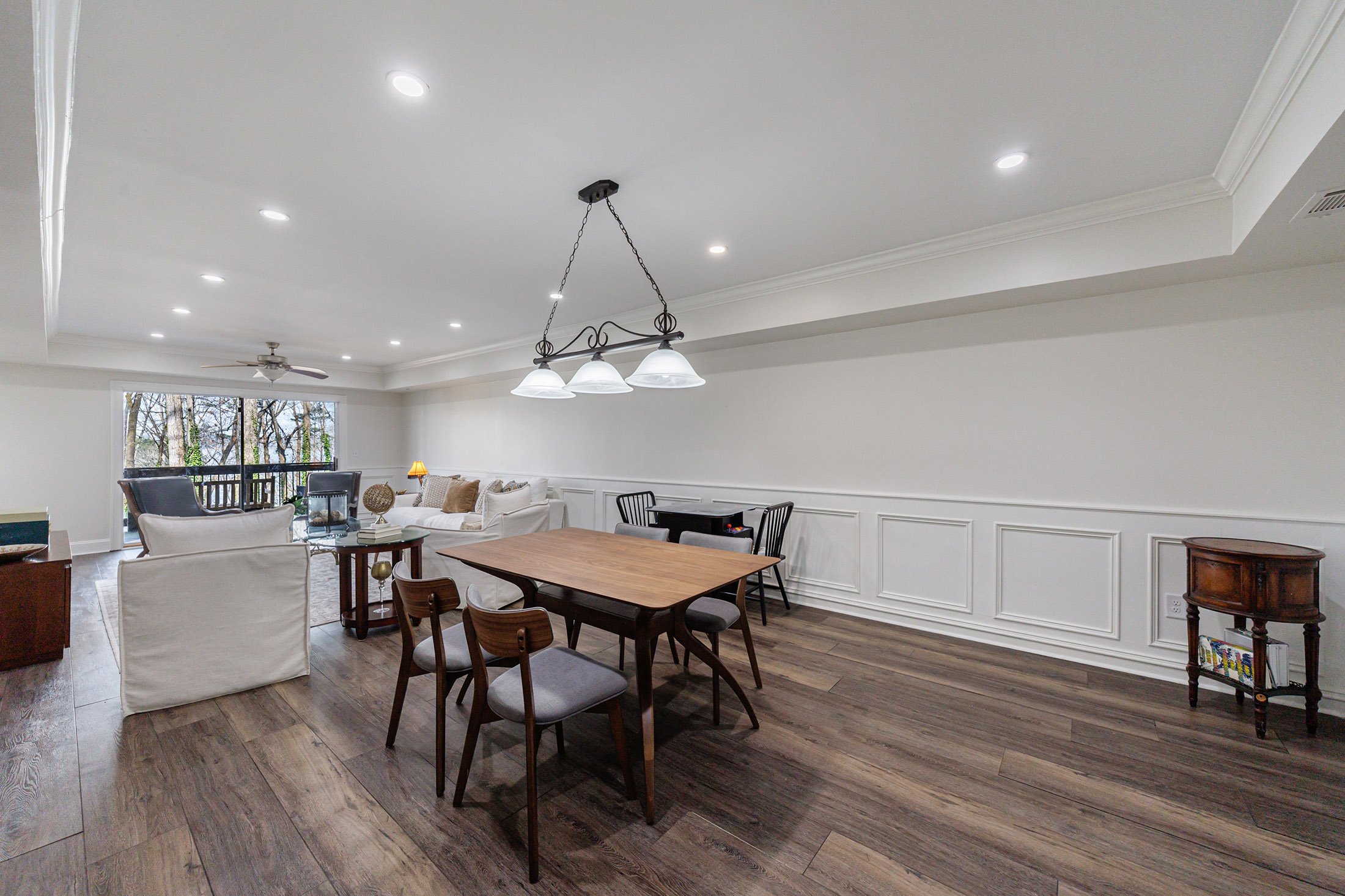  Renovated Turnkey Lakefront Residence - 物件實景