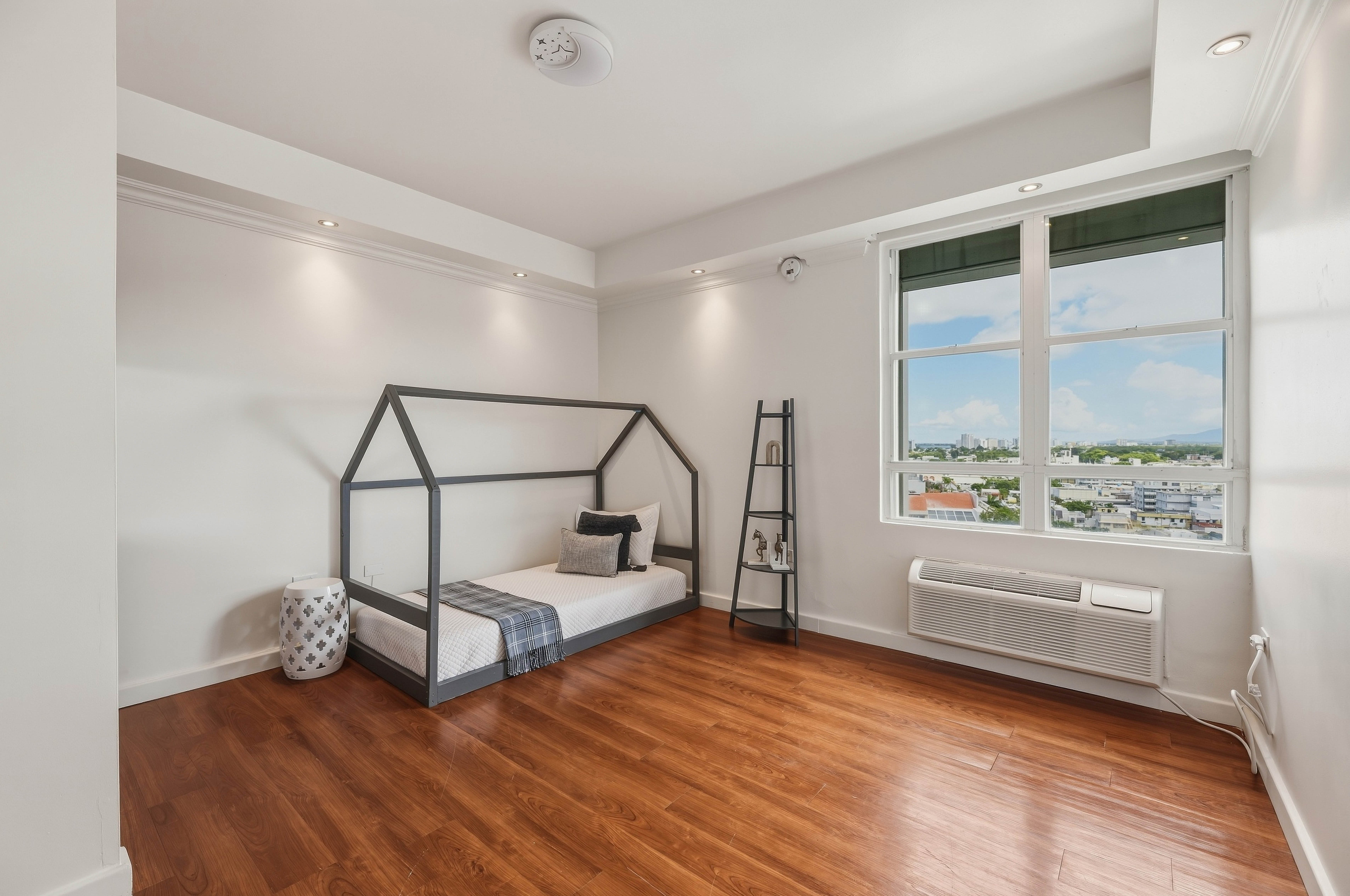  Oceanview Elegance at Marymar - 物件實景