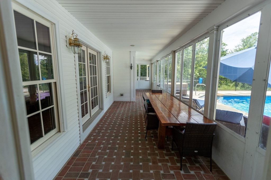 Hardwick, Massachusetts, 01037, United States, 5 Bedrooms Bedrooms, ,5 BathroomsBathrooms,Residential,For Sale,1904254