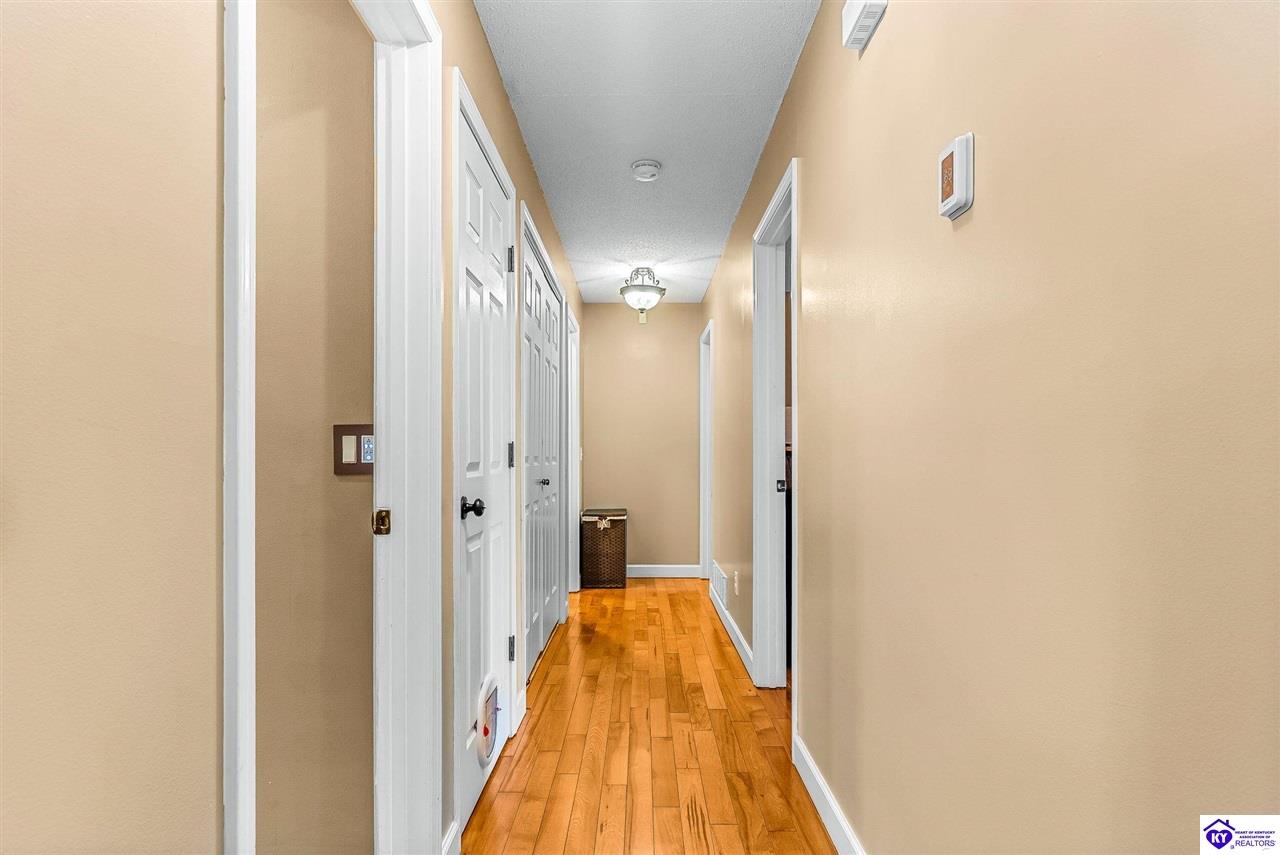 Boston, Kentucky, 40107, United States, 3 Bedrooms Bedrooms, ,2 BathroomsBathrooms,Residential,For Sale,1989624