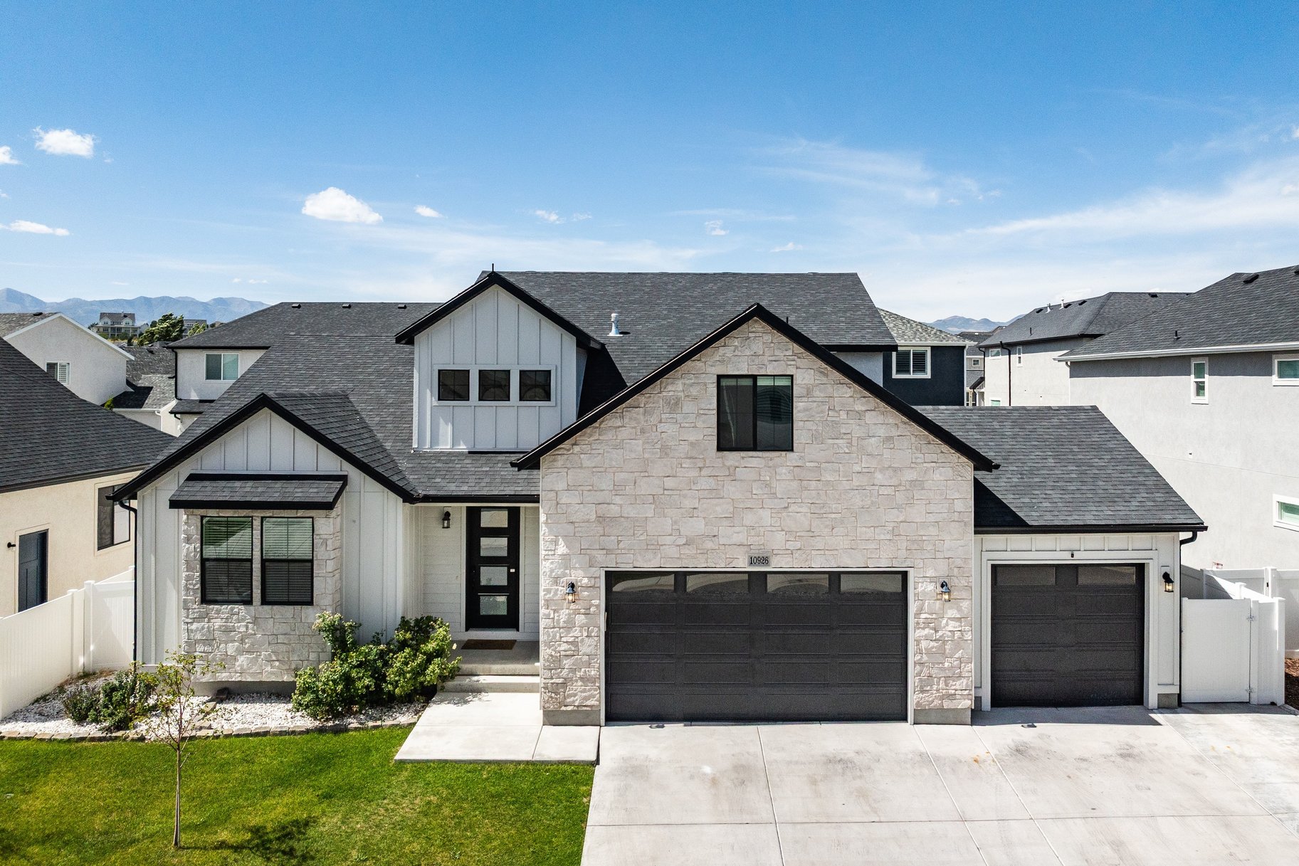  A Rare Combination of Space, Flexibility, and Turnkey Living - 物件實景