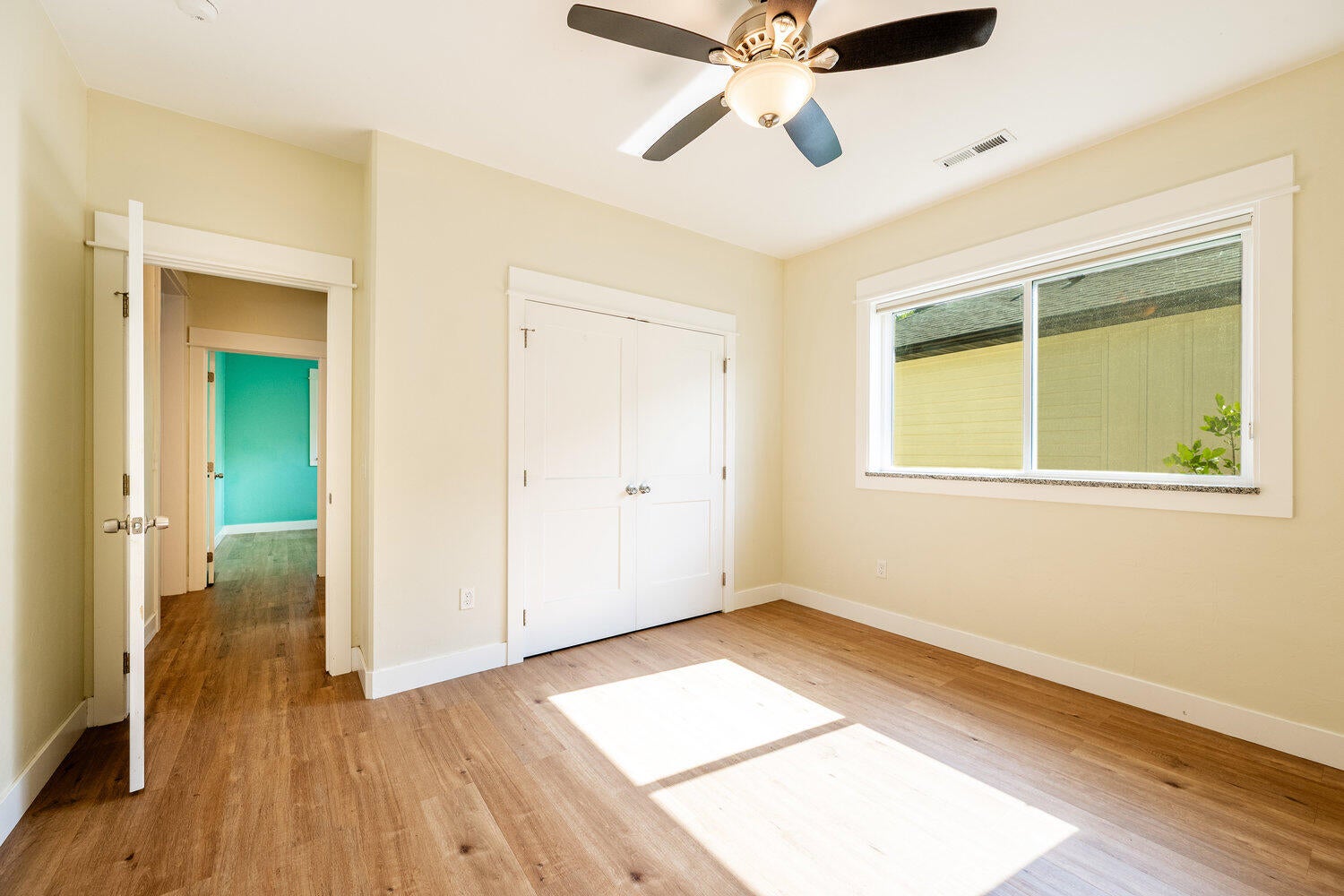 Sheridan, Wyoming, 82801, United States, 4 Bedrooms Bedrooms, ,3 BathroomsBathrooms,Residential,For Sale,1978363