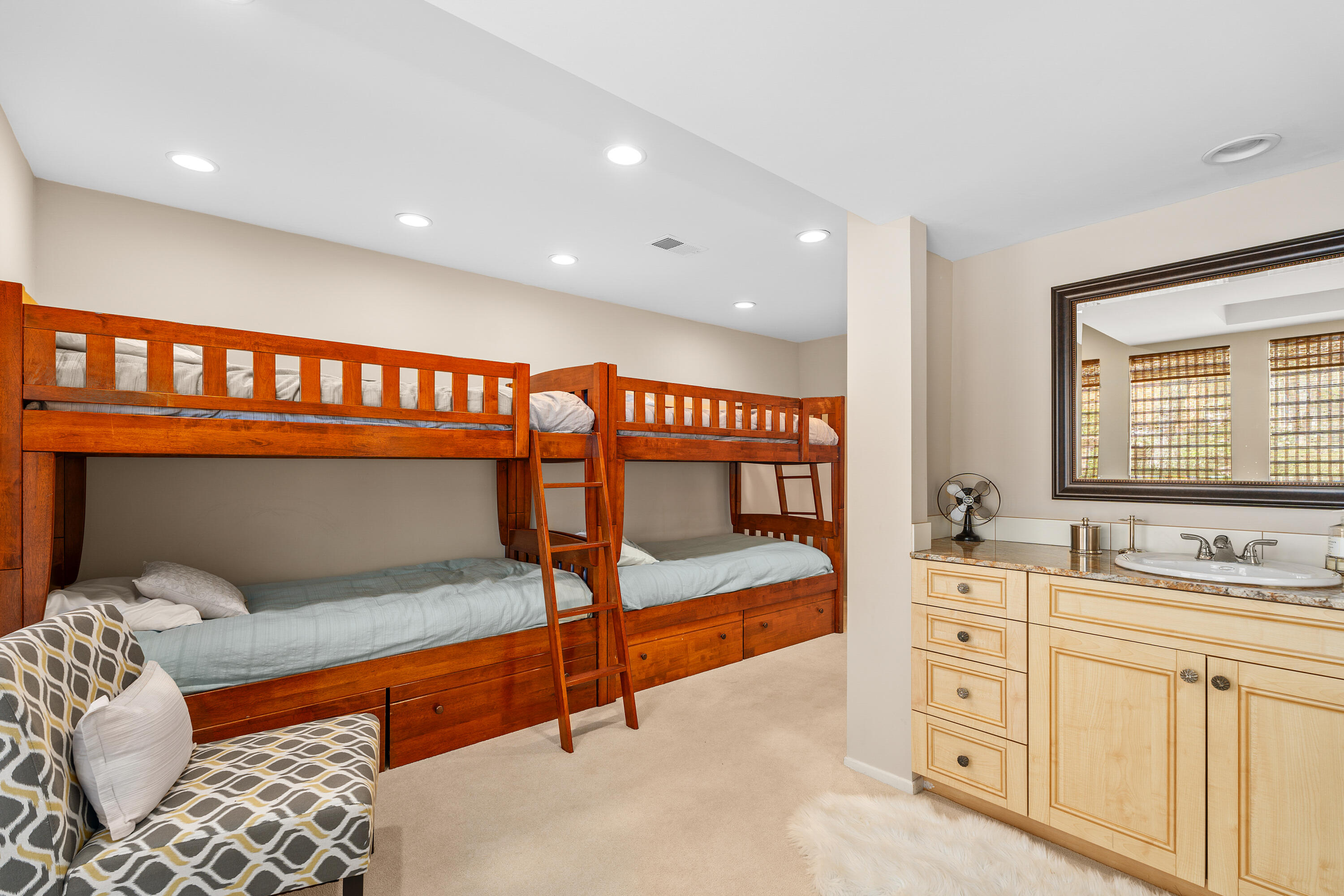 Palm Desert, California, 92260, United States, 4 Bedrooms Bedrooms, ,2 BathroomsBathrooms,Residential,For Sale,1942211