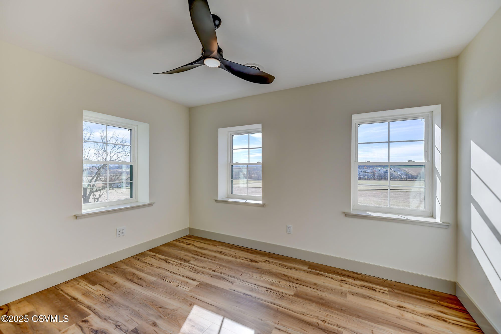 Berwick, Pennsylvania, 18603, United States, 4 Bedrooms Bedrooms, ,2 BathroomsBathrooms,Residential,For Sale,1993834