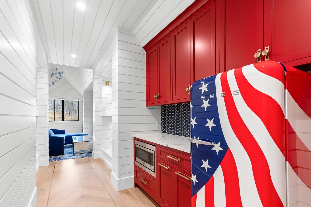 Orono, Minnesota, 55391, United States, 6 Bedrooms Bedrooms, ,3 BathroomsBathrooms,Residential,For Sale,2000639