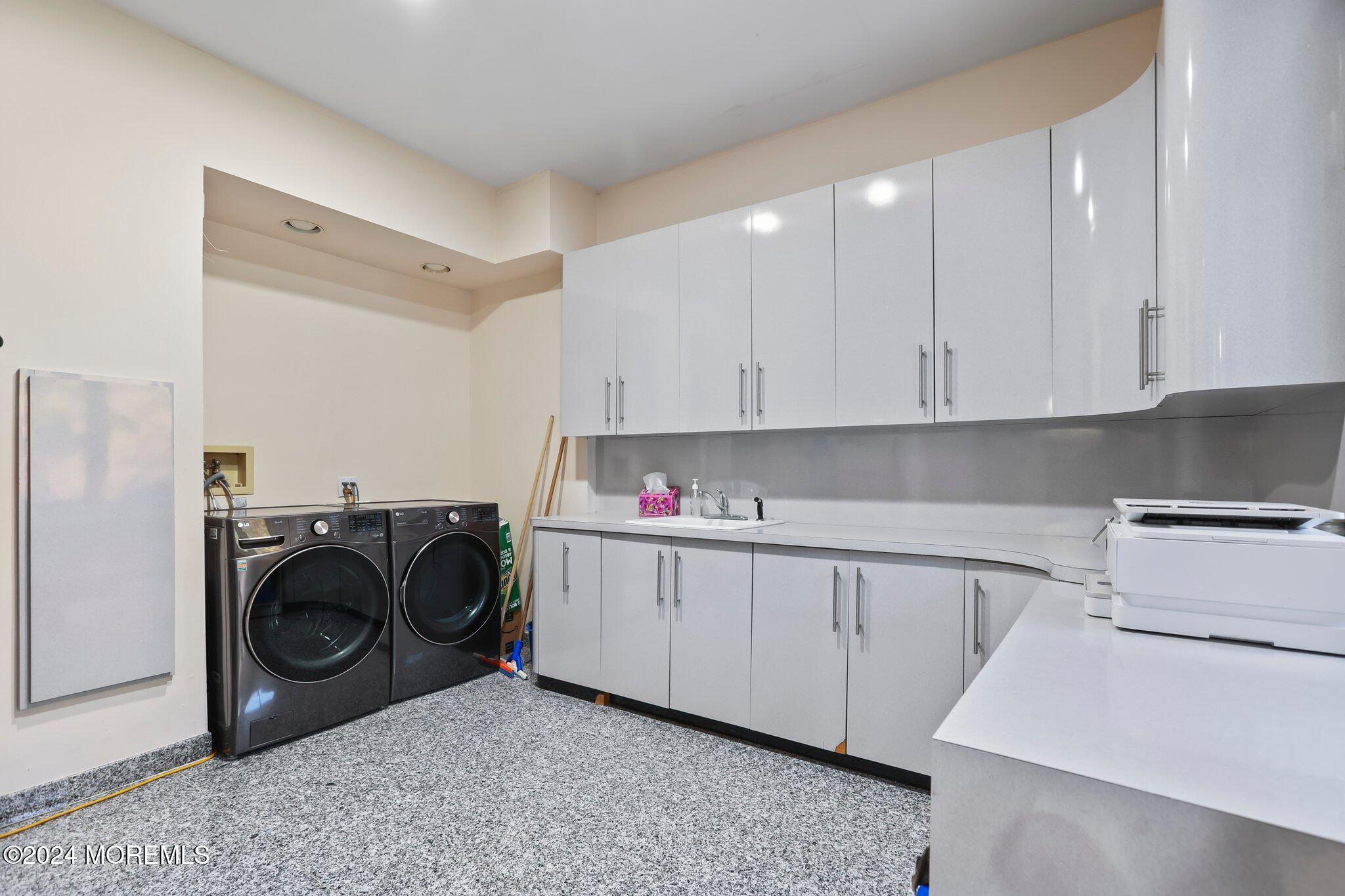 Morganville, New Jersey, 07751, United States, 6 Bedrooms Bedrooms, ,8 BathroomsBathrooms,Residential,For Sale,1982169