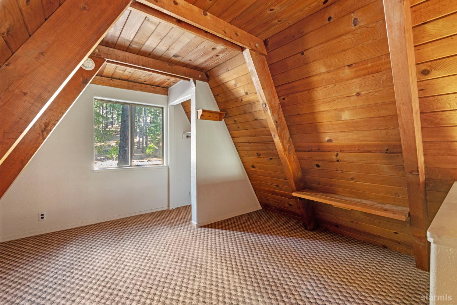 South Lake Tahoe, California, 96150, United States, 2 Bedrooms Bedrooms, ,1 BathroomBathrooms,Residential,For Sale,1999589