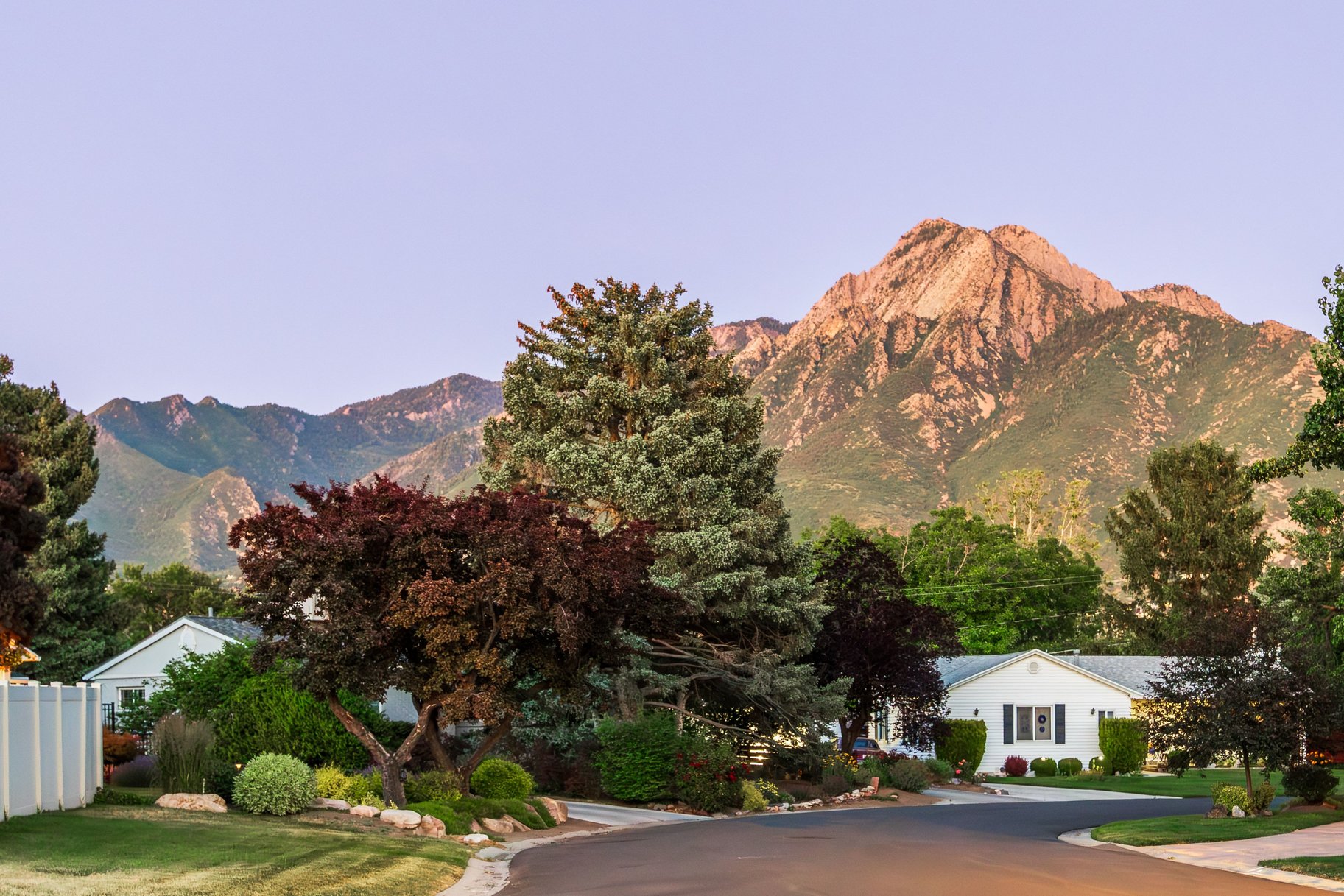  Tastefully Updated Holladay Rambler on .60 acre Manicured Lot - 物件實景