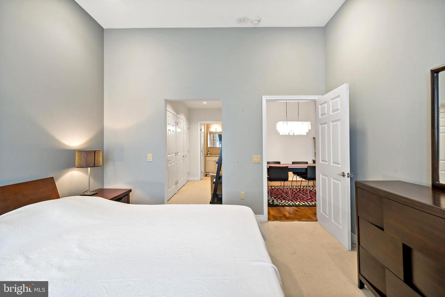 Philadelphia, Pennsylvania, 19103, United States, 2 Bedrooms Bedrooms, ,2 BathroomsBathrooms,Residential,For Sale,1901854