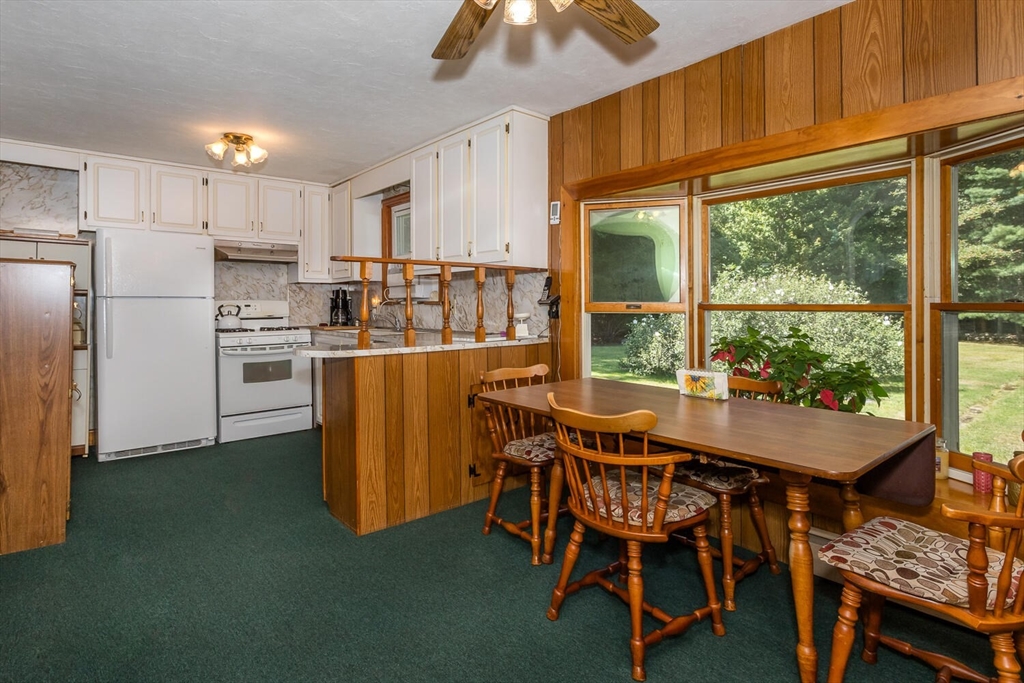 Easton, Massachusetts, 02356, United States, 3 Bedrooms Bedrooms, ,1 BathroomBathrooms,Residential,For Sale,1942159