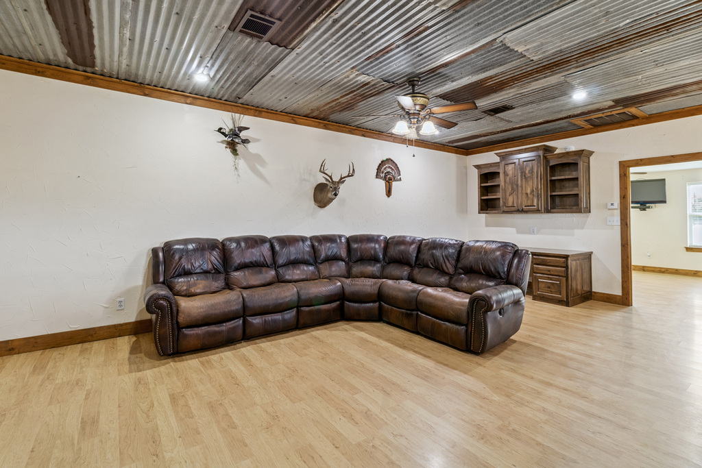 Mabank, Texas, 75147, United States, 2 Bedrooms Bedrooms, ,3 BathroomsBathrooms,Residential,For Sale,1989004